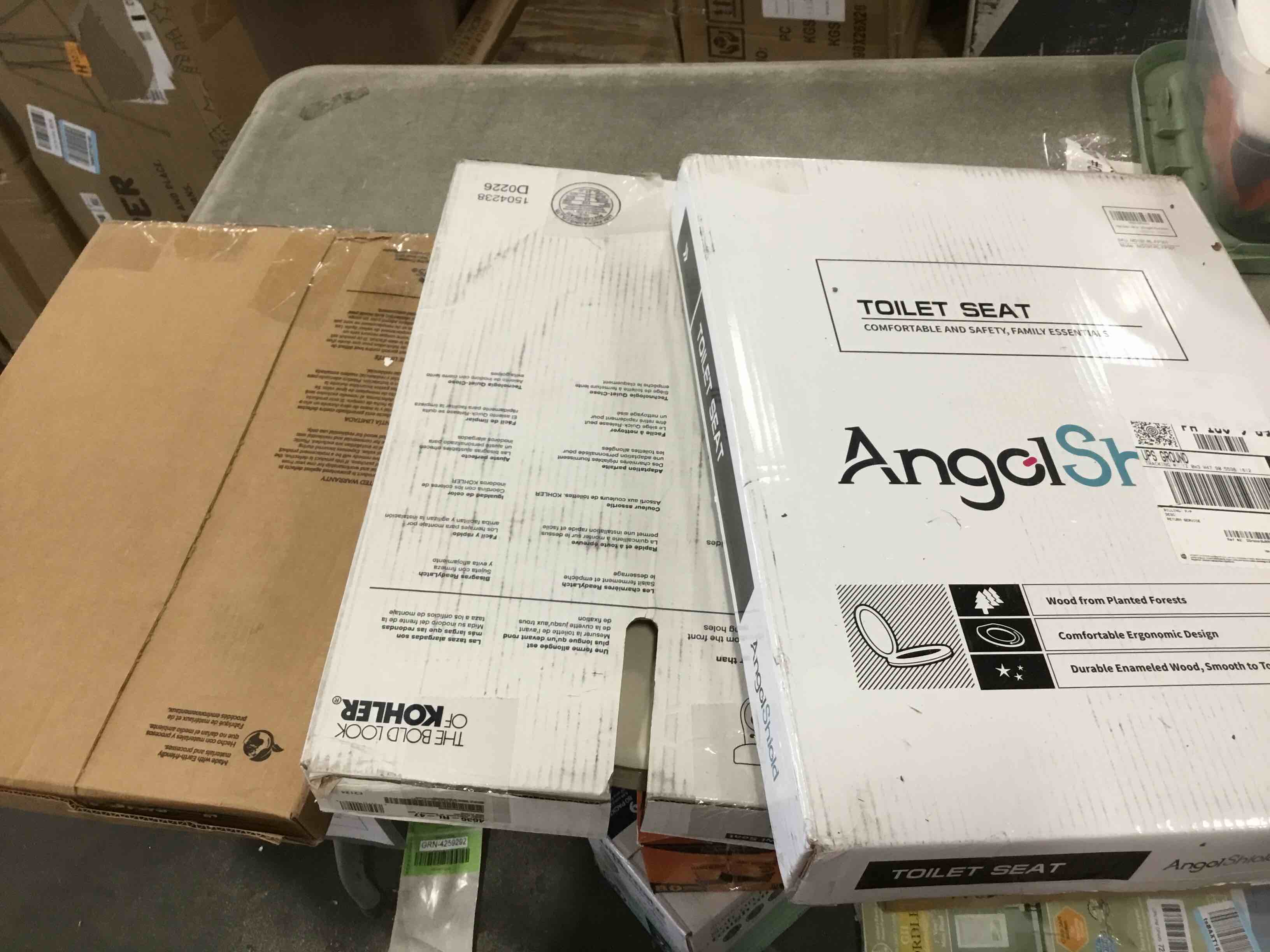 Assortment of Round Bowl Seats, fits all round toilets, different styles and different sizes, from different brands,