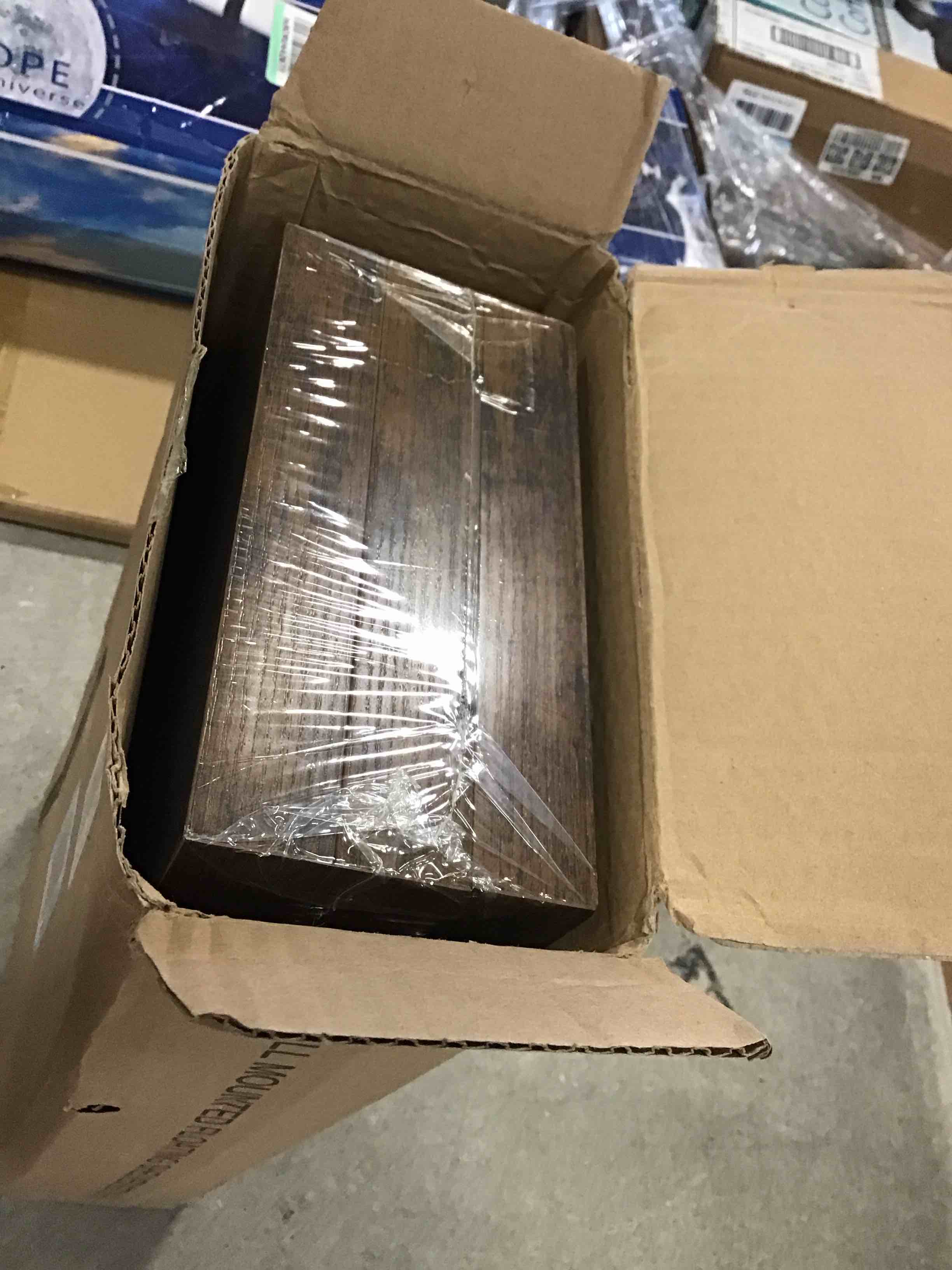 https://s3.amazonaws.com/lotting-images-prod/bidfta/BRN2039992_1741031201194.jpeg