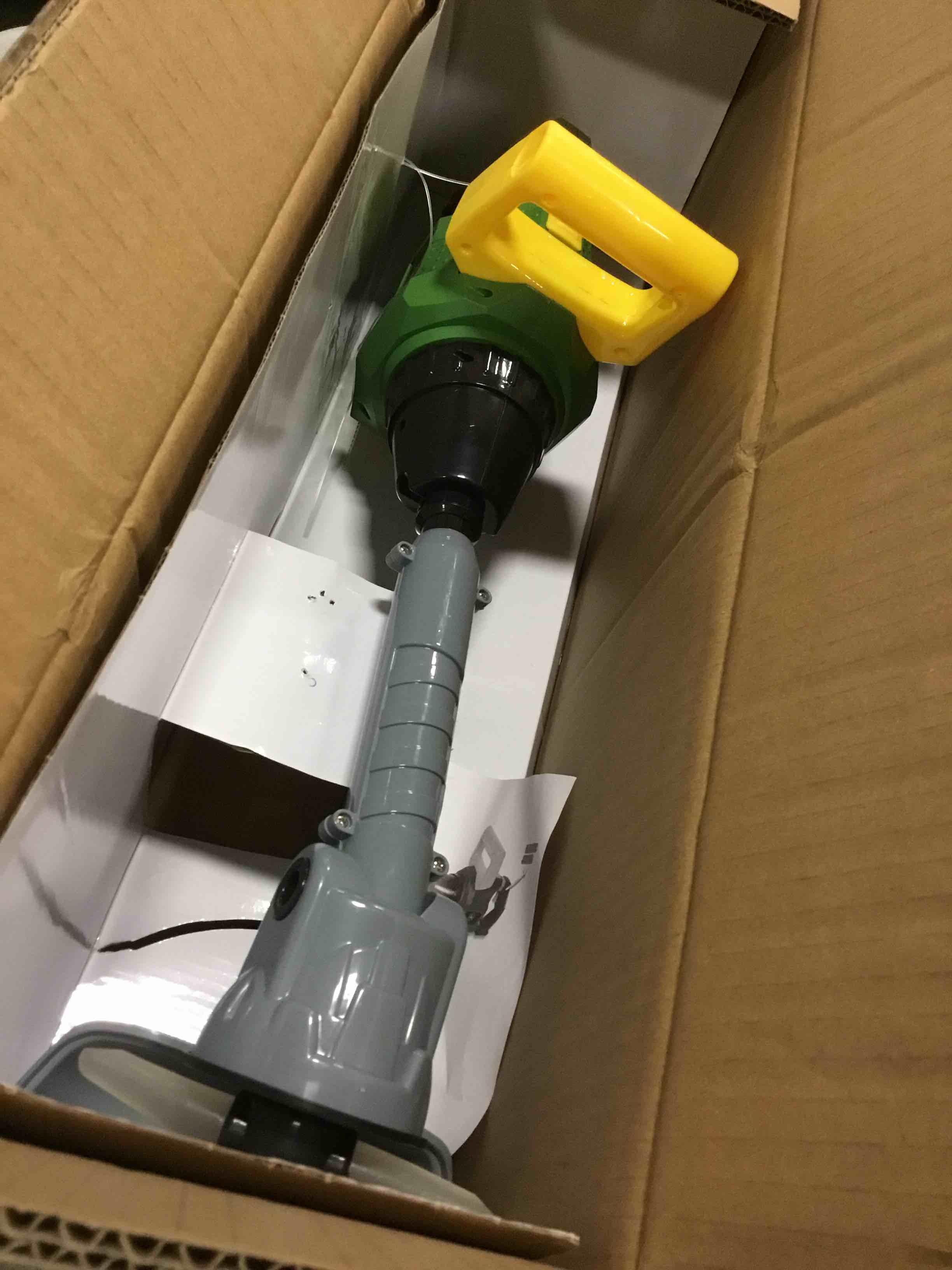 https://s3.amazonaws.com/lotting-images-prod/bidfta/BRN2040456_1741200939453.jpeg