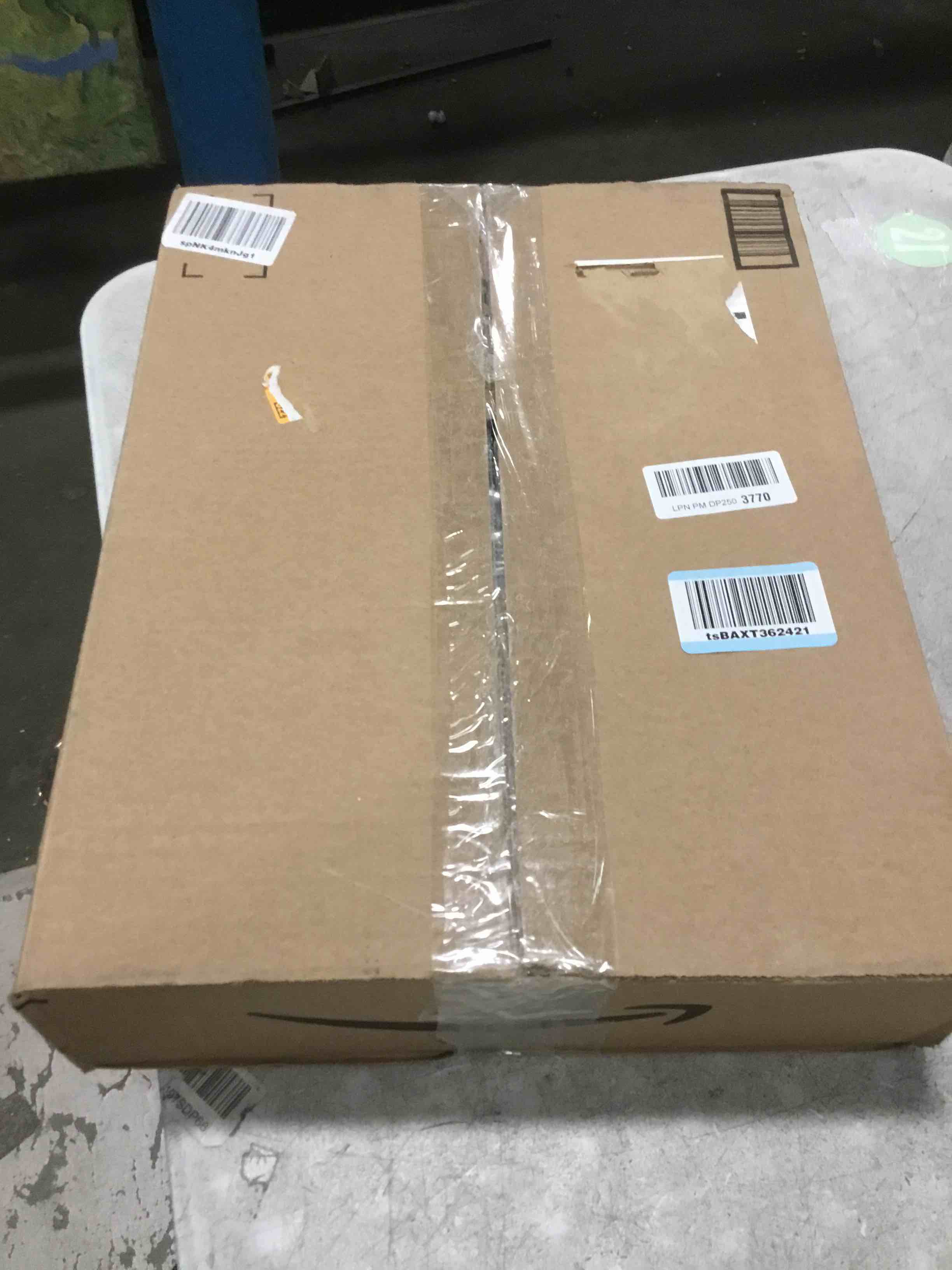 https://s3.amazonaws.com/lotting-images-prod/bidfta/BRN2040498_1741207067502.jpeg