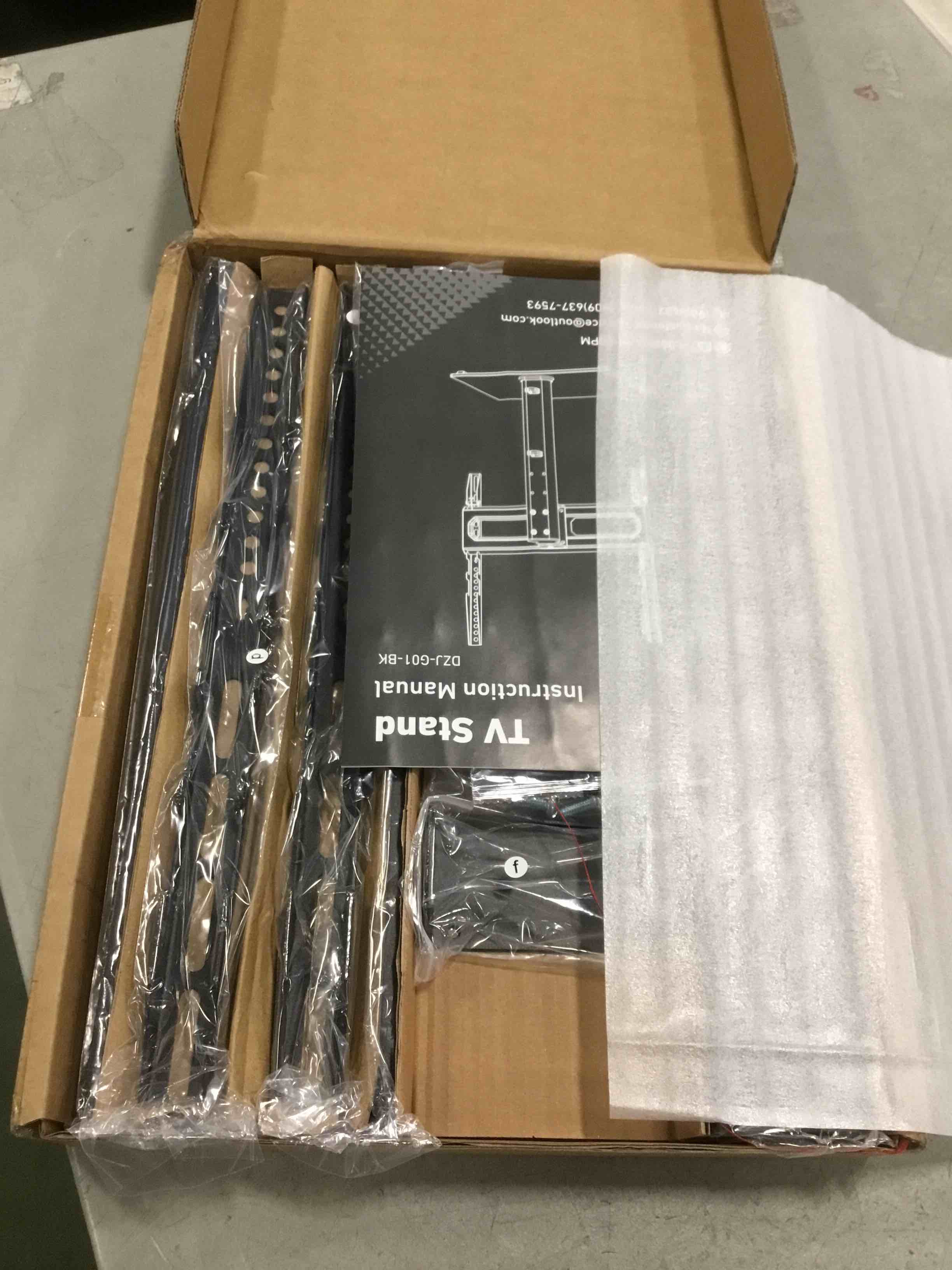 https://s3.amazonaws.com/lotting-images-prod/bidfta/BRN2042414_1740664007050.jpeg