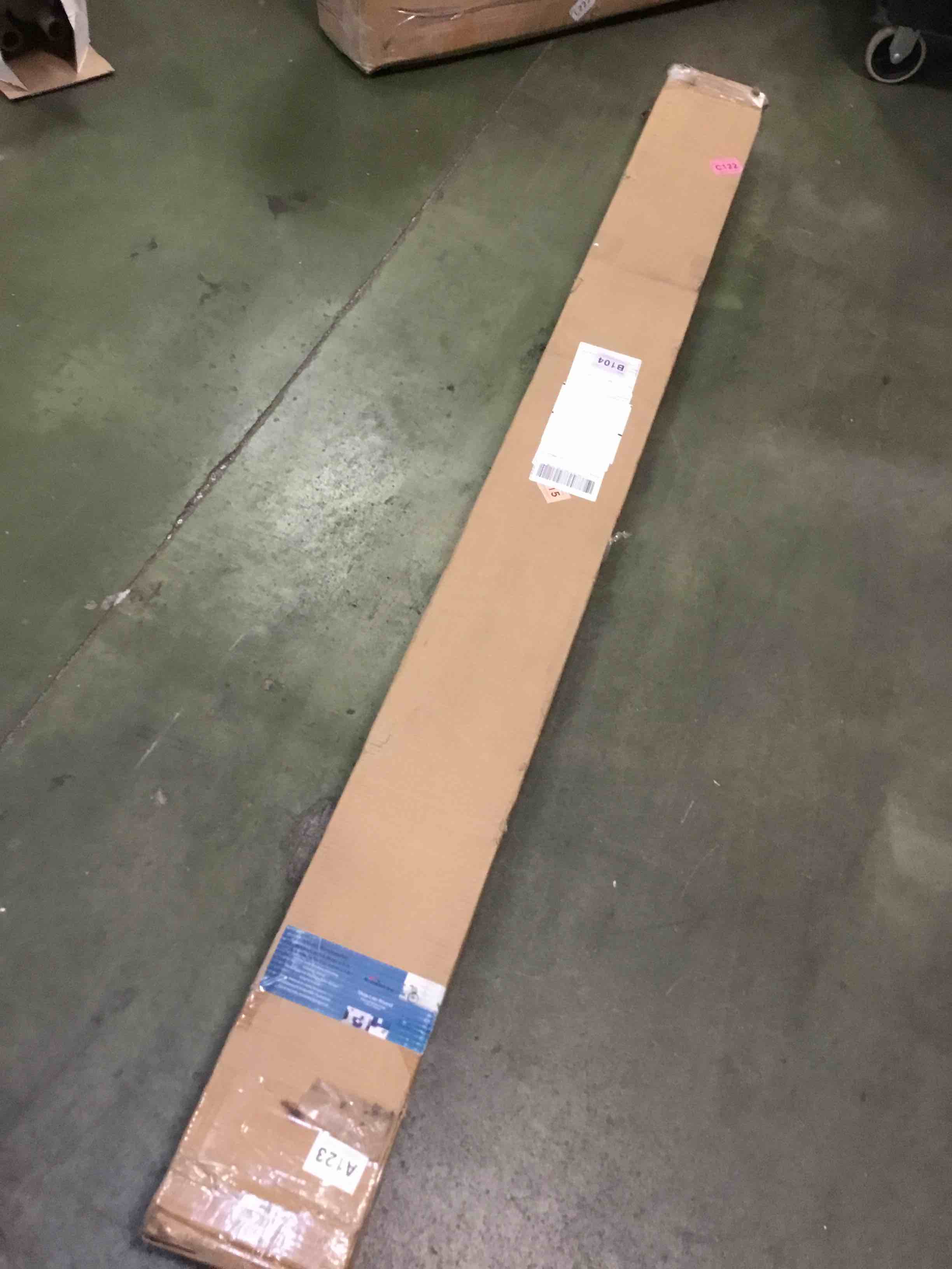 https://s3.amazonaws.com/lotting-images-prod/bidfta/BRN2050560_1743772842327.jpeg