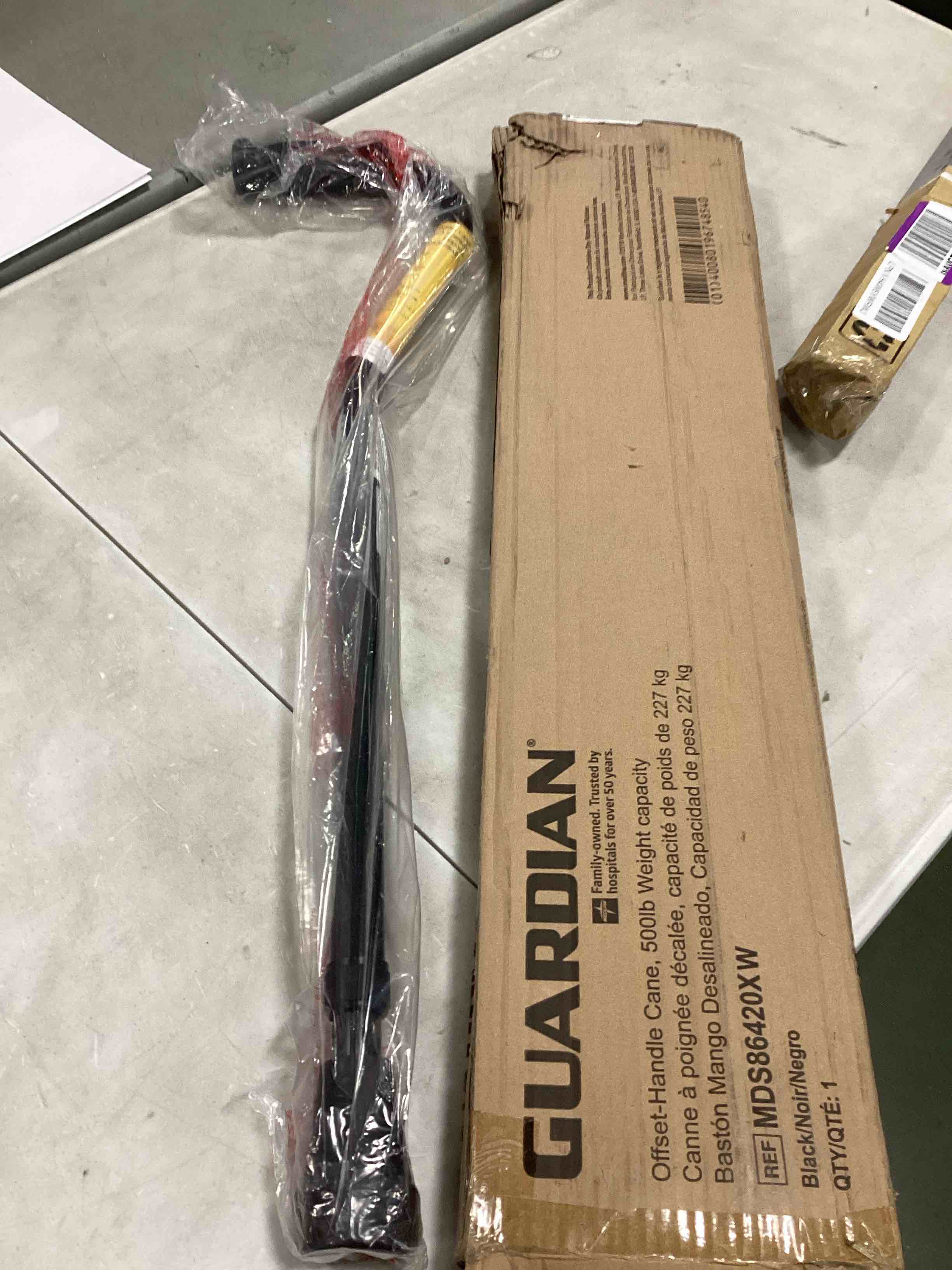 https://s3.amazonaws.com/lotting-images-prod/bidfta/BRN2053002_1740143113211.jpeg