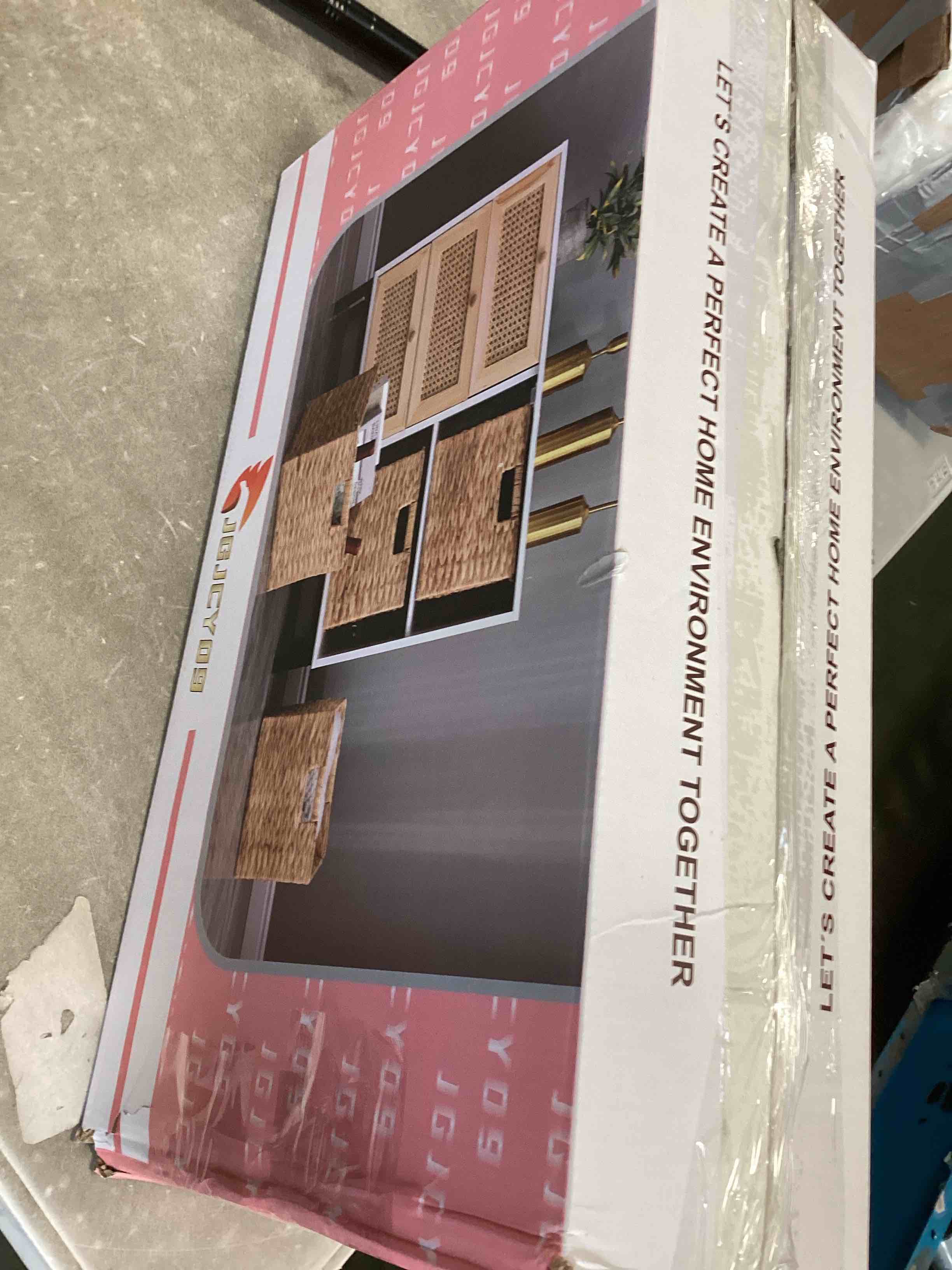 https://s3.amazonaws.com/lotting-images-prod/bidfta/BRN2054986_1743597282581.jpeg