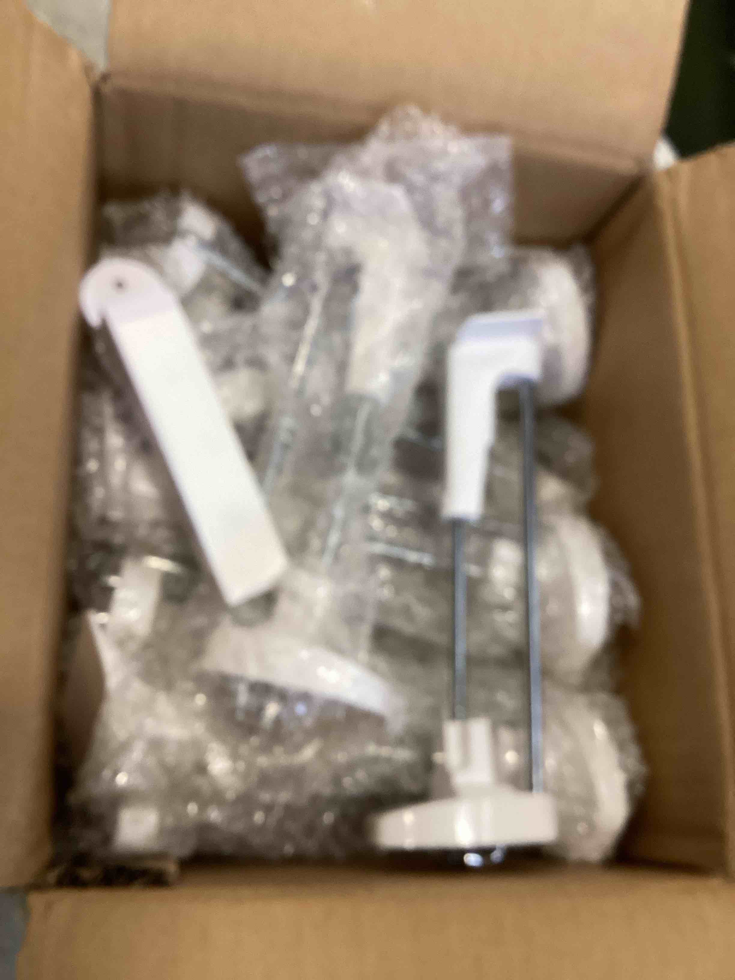 https://s3.amazonaws.com/lotting-images-prod/bidfta/BRN2055439_1743772716187.jpeg