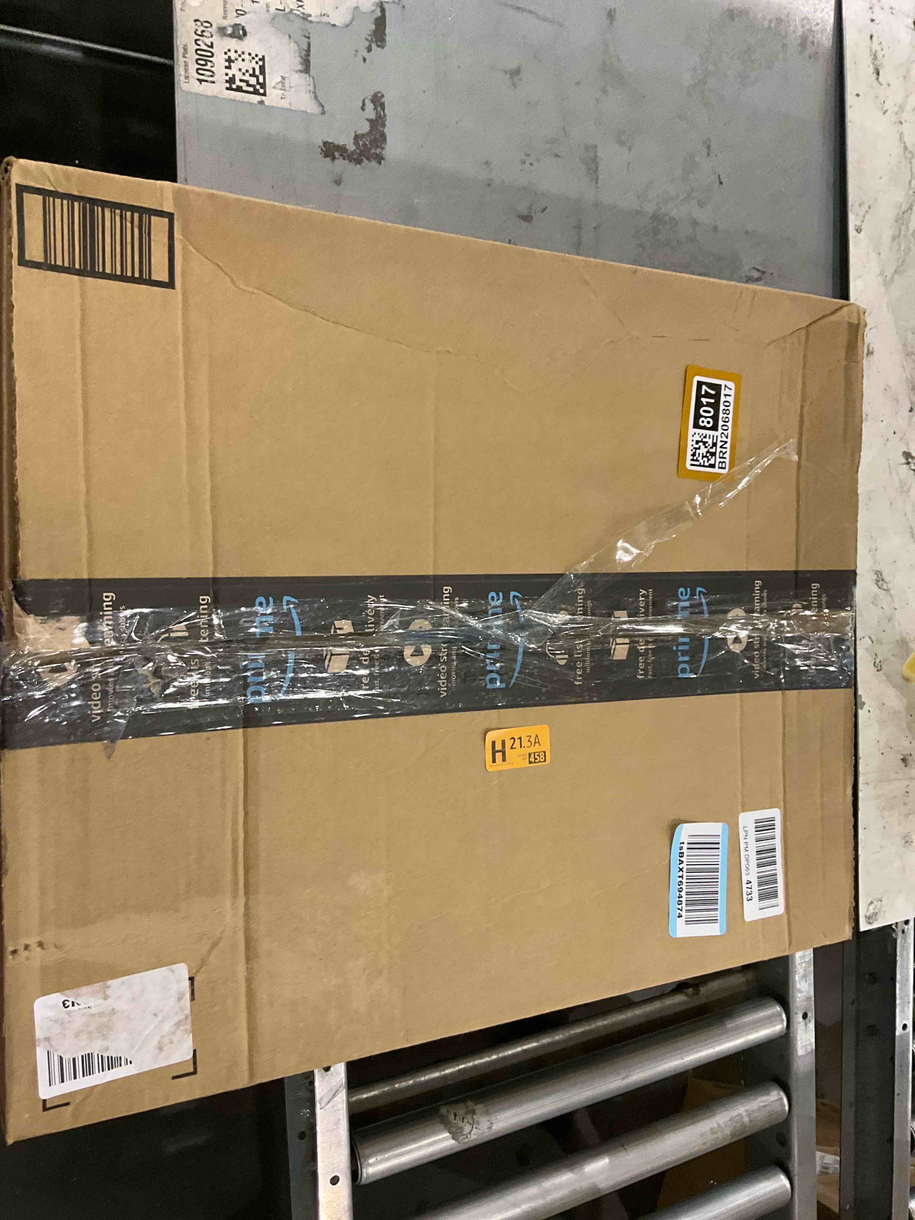 https://s3.amazonaws.com/lotting-images-prod/bidfta/BRN2068017_1743511068446.jpeg