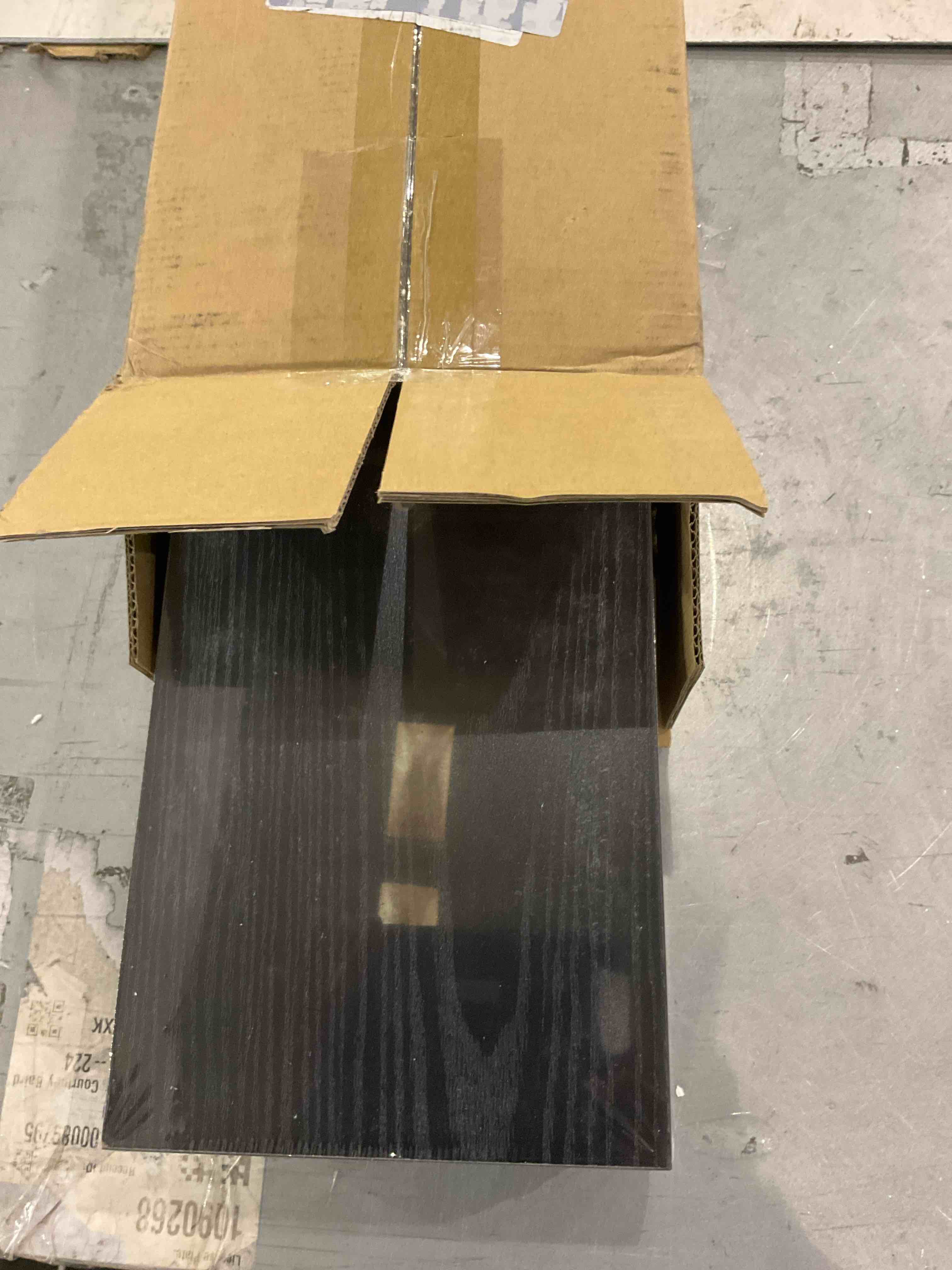 https://s3.amazonaws.com/lotting-images-prod/bidfta/BRN2068443_1743687951308.jpeg
