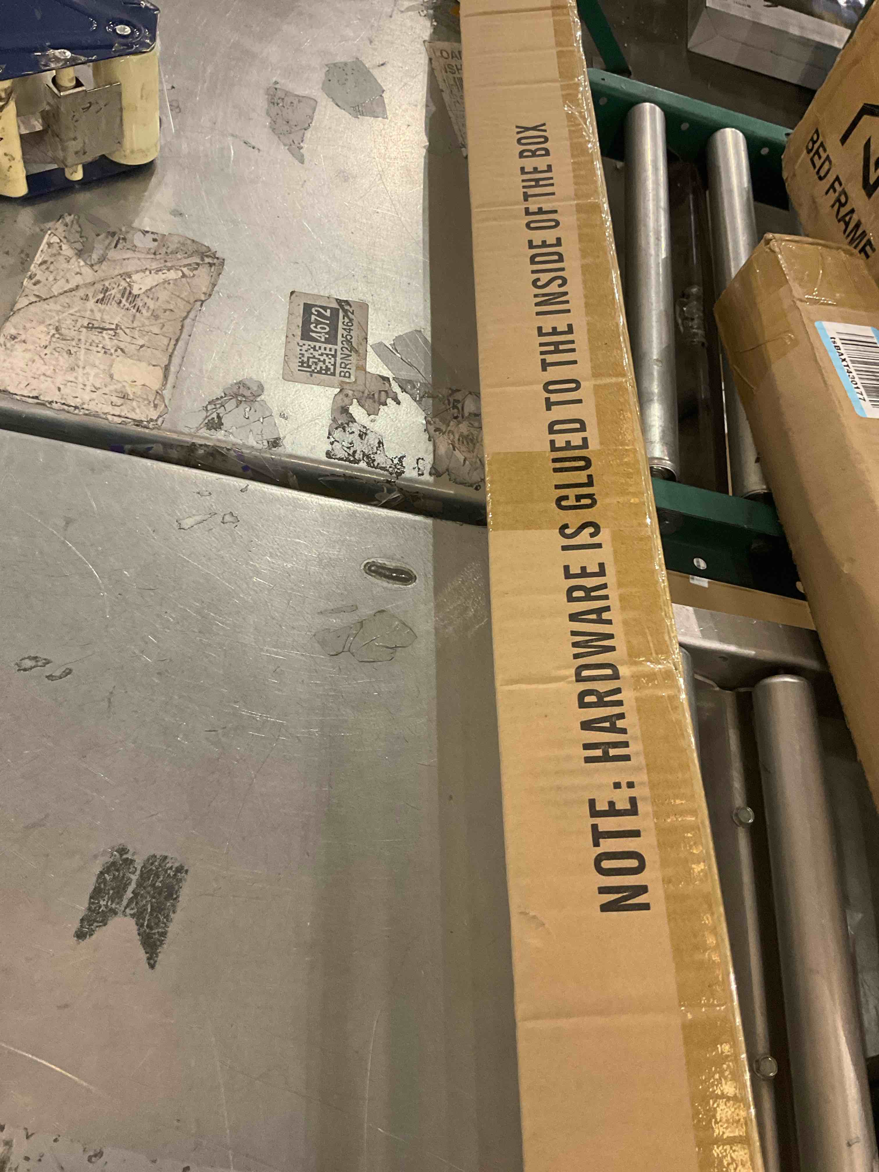 https://s3.amazonaws.com/lotting-images-prod/bidfta/BRN2068938_1745429092009.jpeg