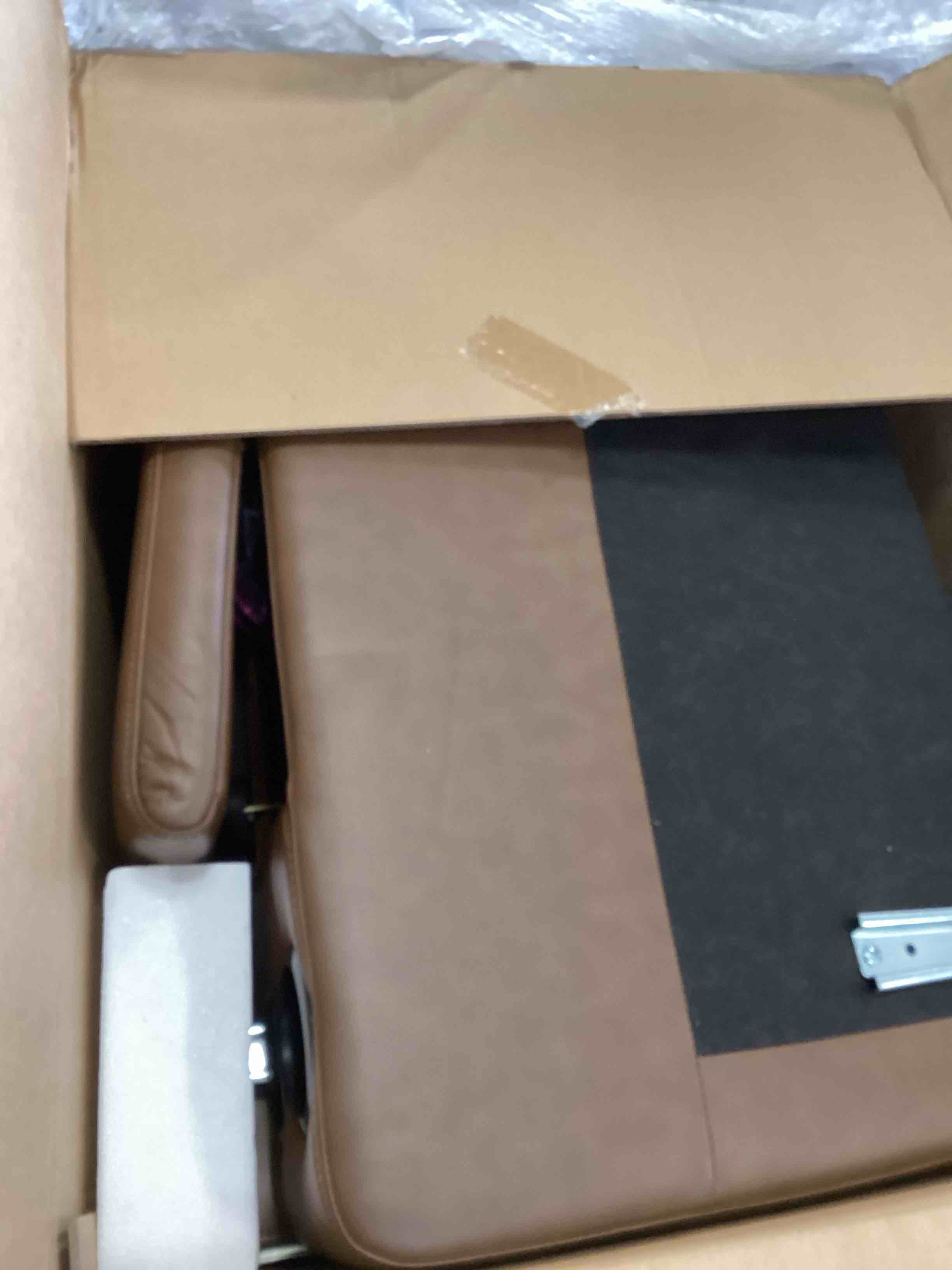 https://s3.amazonaws.com/lotting-images-prod/bidfta/BRN2105015_1741618803316.jpeg