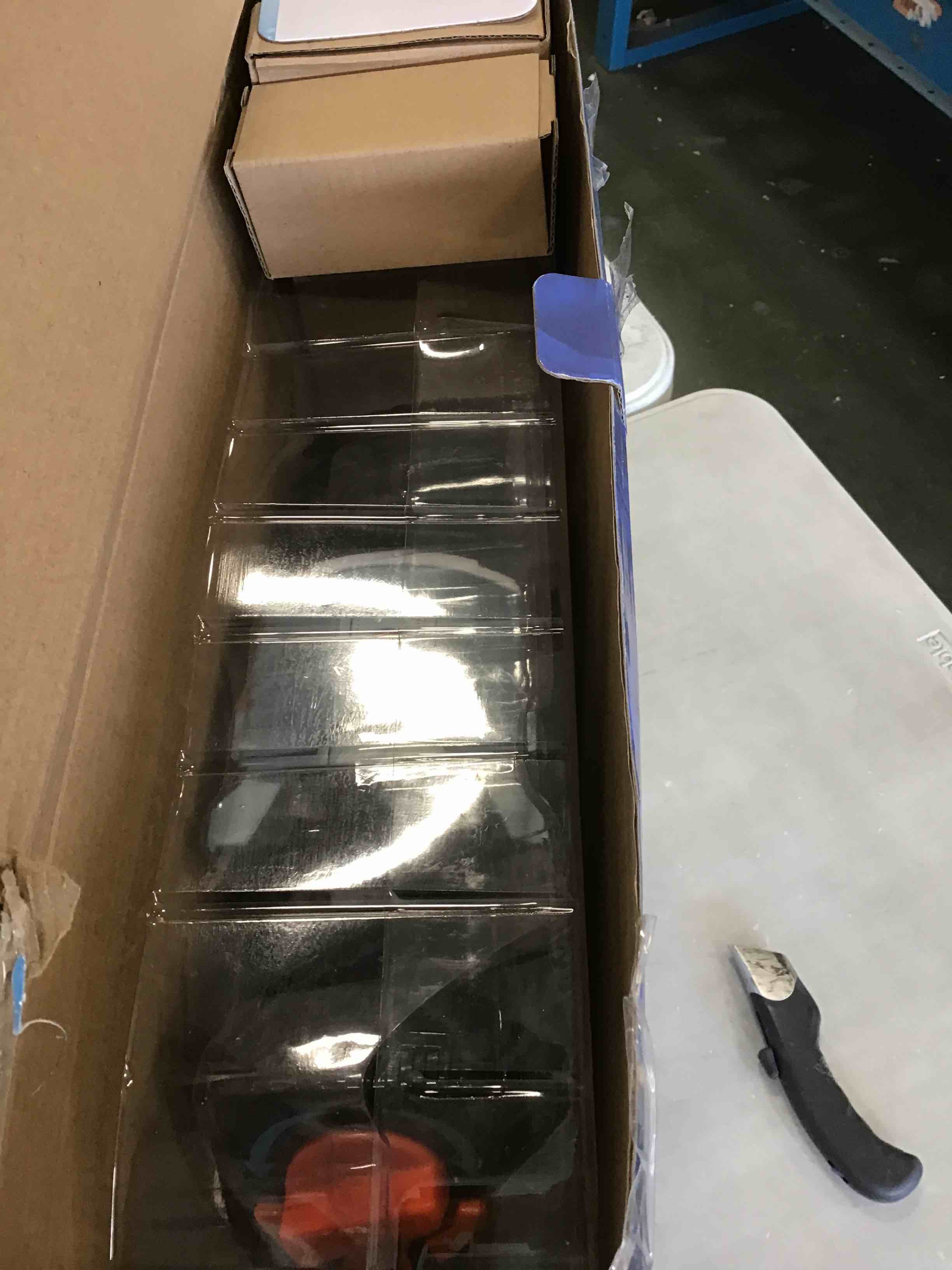 https://s3.amazonaws.com/lotting-images-prod/bidfta/BRN2105213_1741708456058.jpeg
