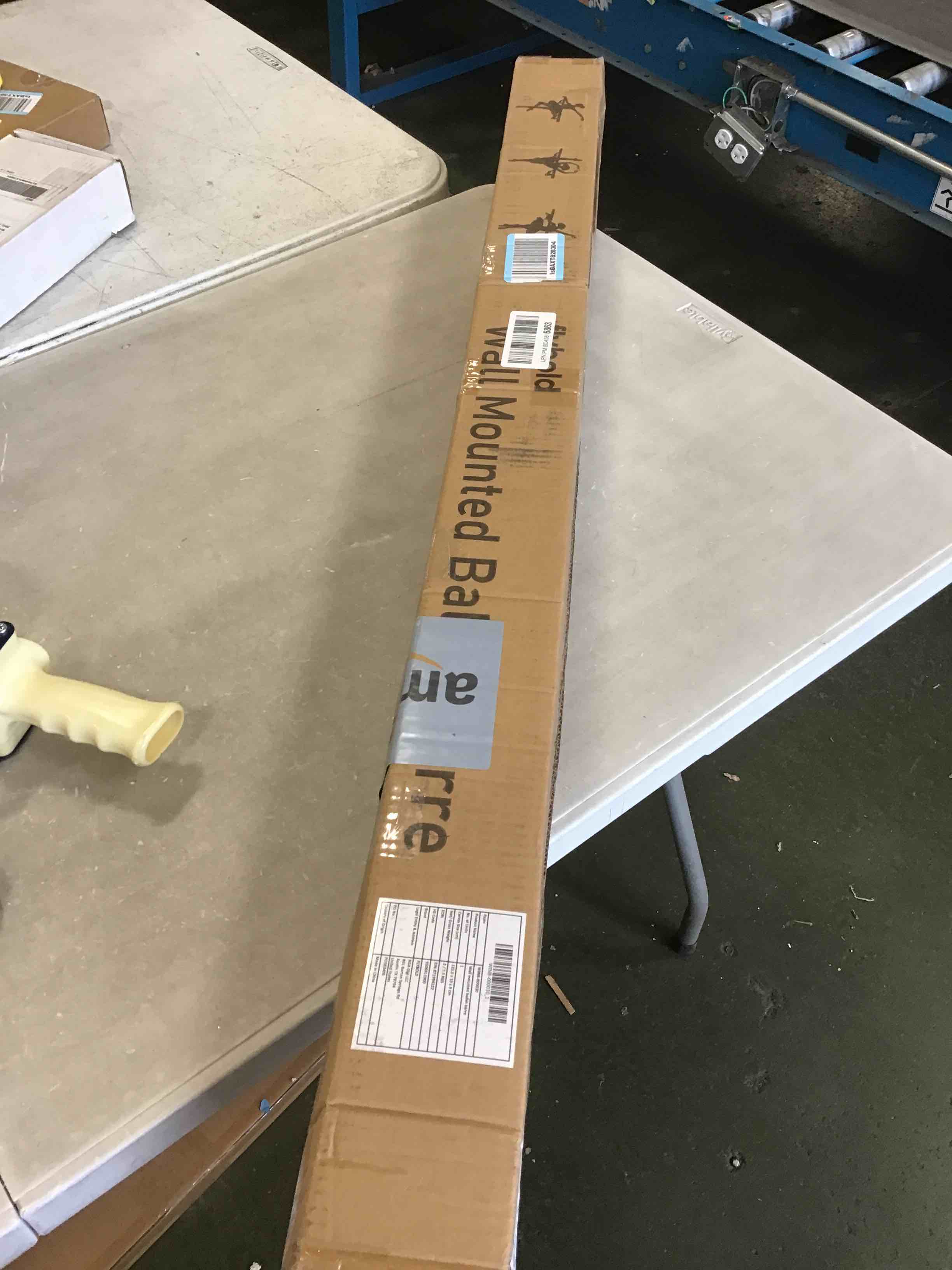 https://s3.amazonaws.com/lotting-images-prod/bidfta/BRN2105225_1741712163807.jpeg