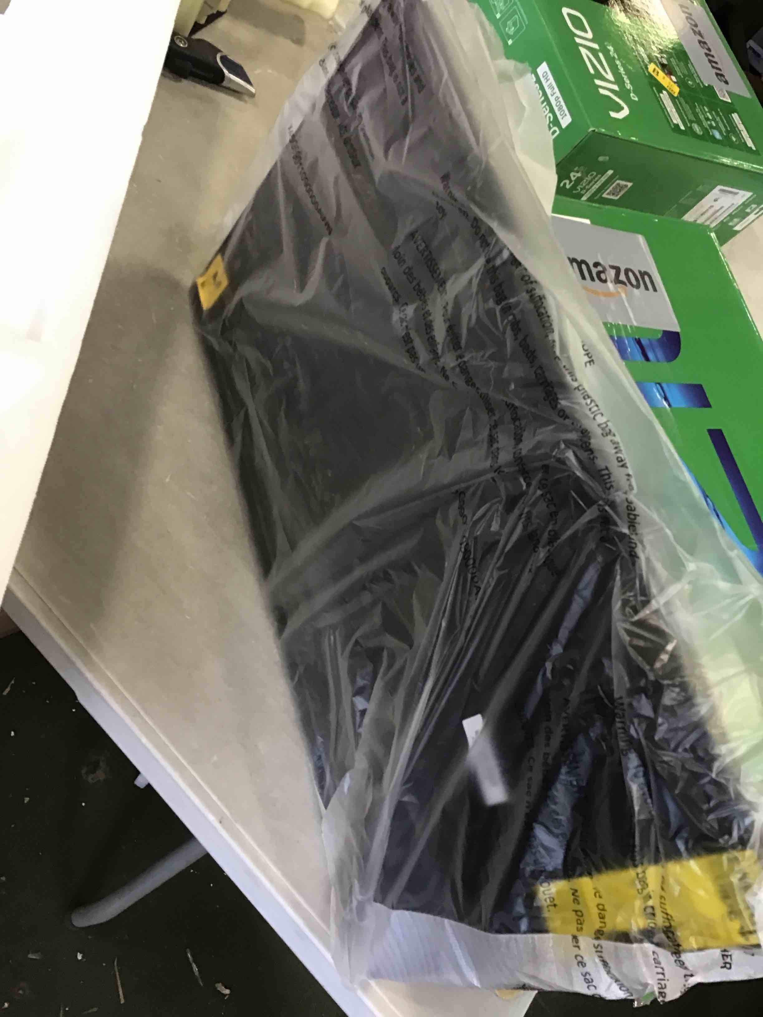 https://s3.amazonaws.com/lotting-images-prod/bidfta/BRN2105264_1741717652227.jpeg