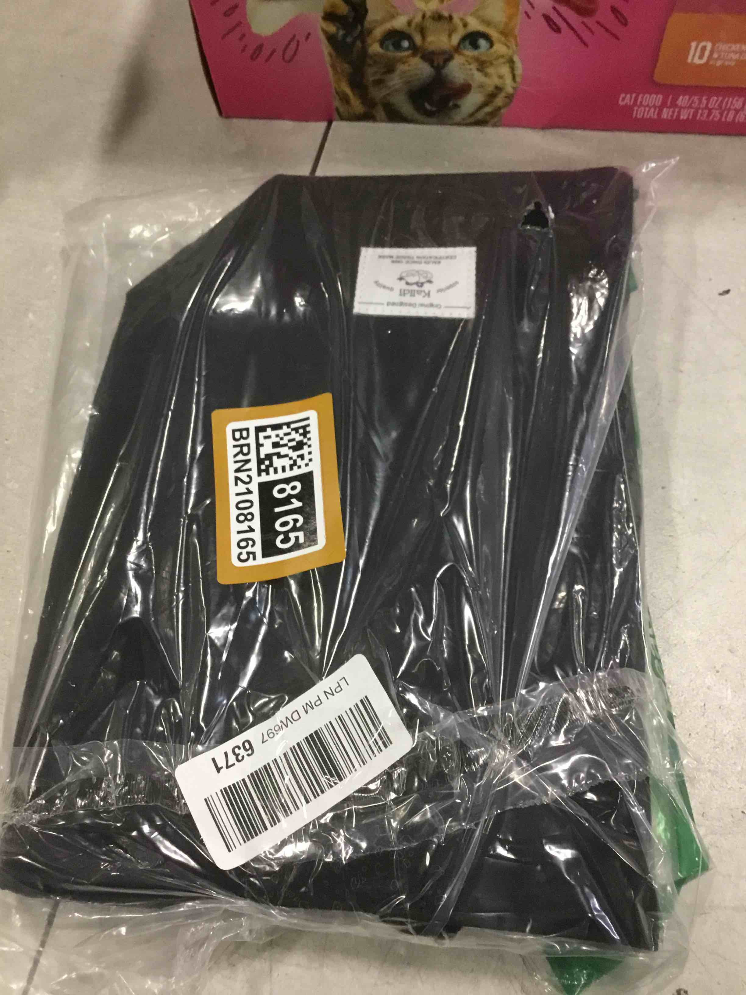 https://s3.amazonaws.com/lotting-images-prod/bidfta/BRN2108165_1744211468913.jpeg