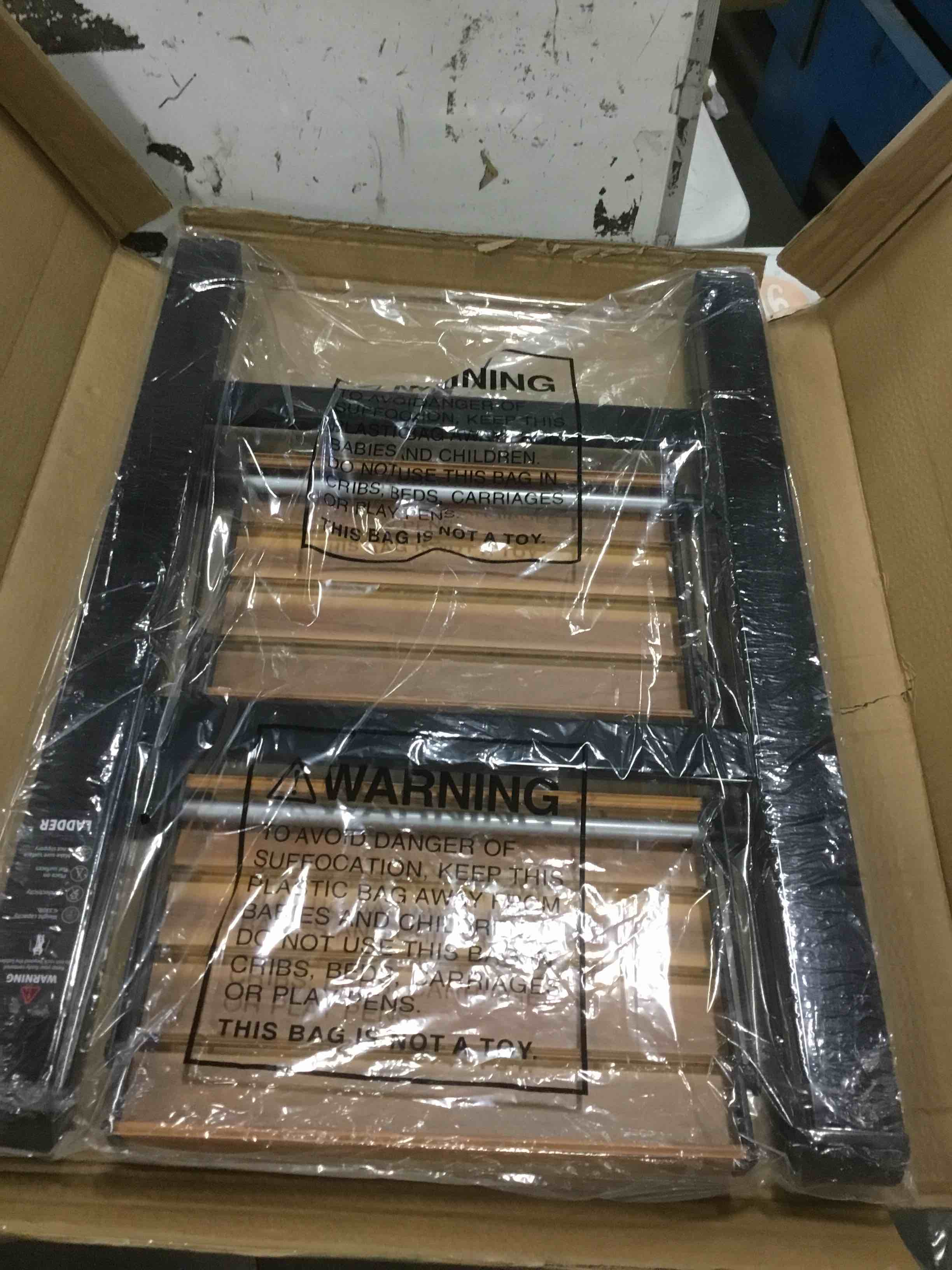 https://s3.amazonaws.com/lotting-images-prod/bidfta/BRN2109443_1745253078604.jpeg