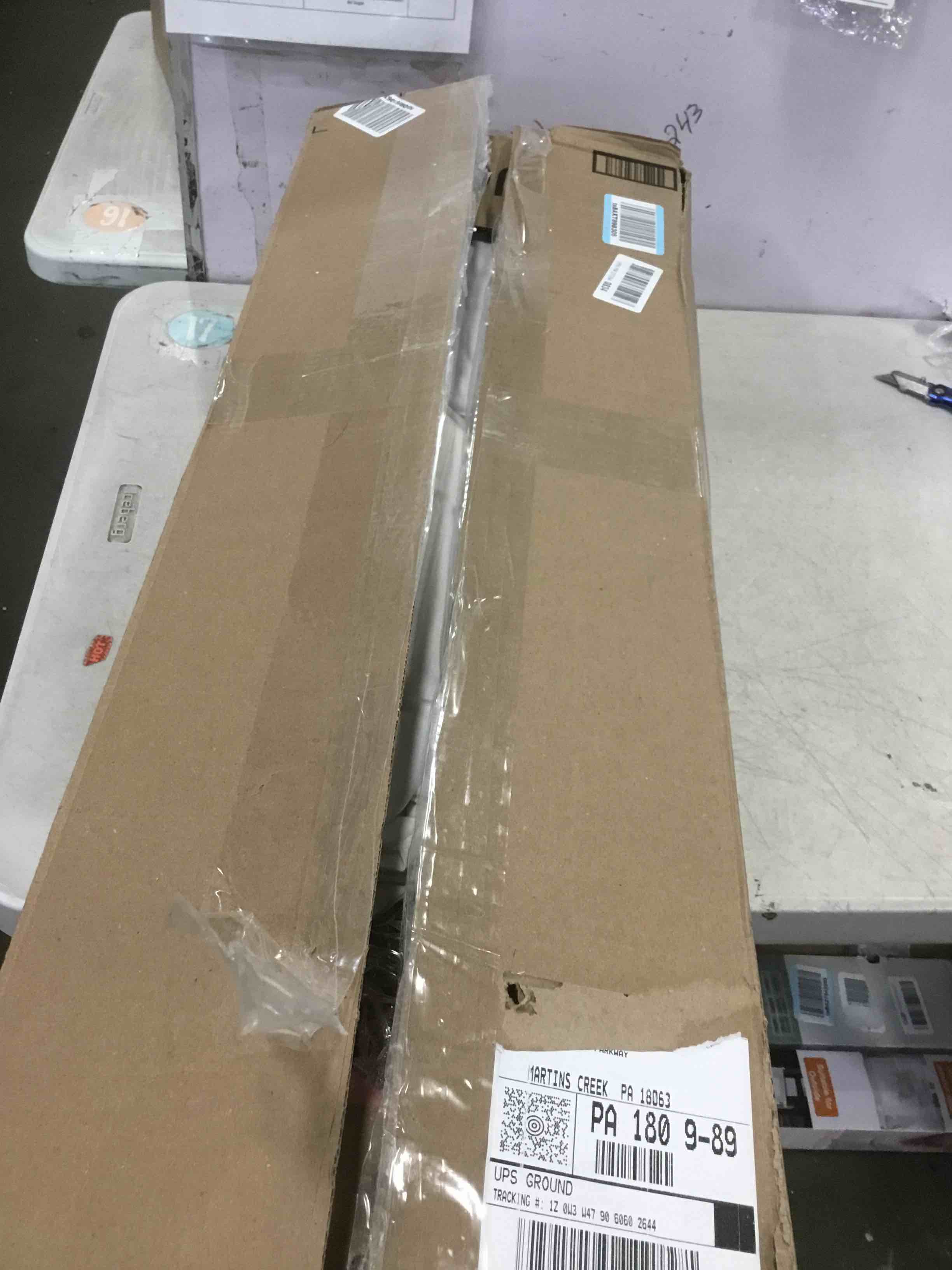 https://s3.amazonaws.com/lotting-images-prod/bidfta/BRN2109649_1745335986101.jpeg