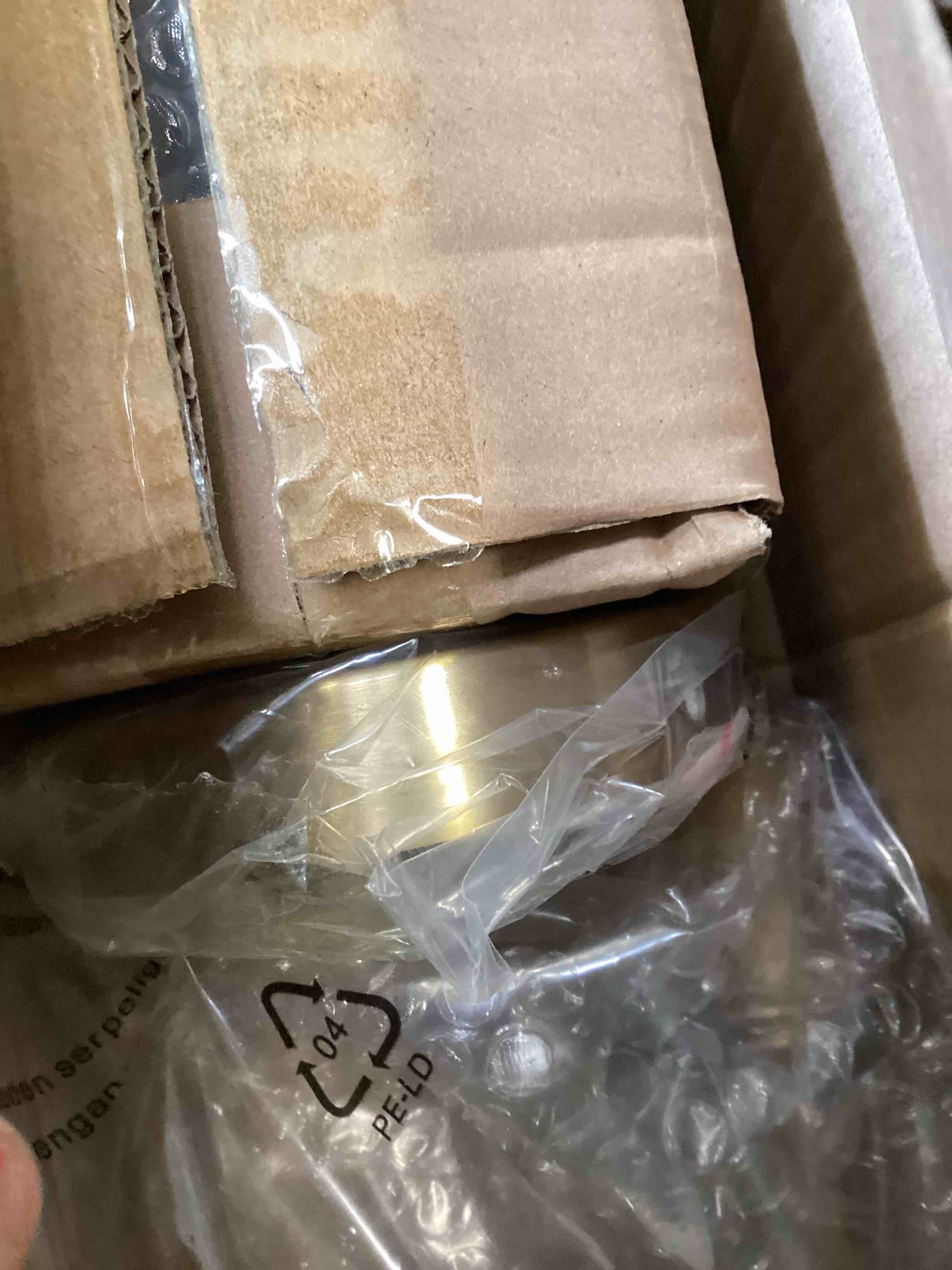 https://s3.amazonaws.com/lotting-images-prod/bidfta/BRN2111553_1743089711803.jpeg