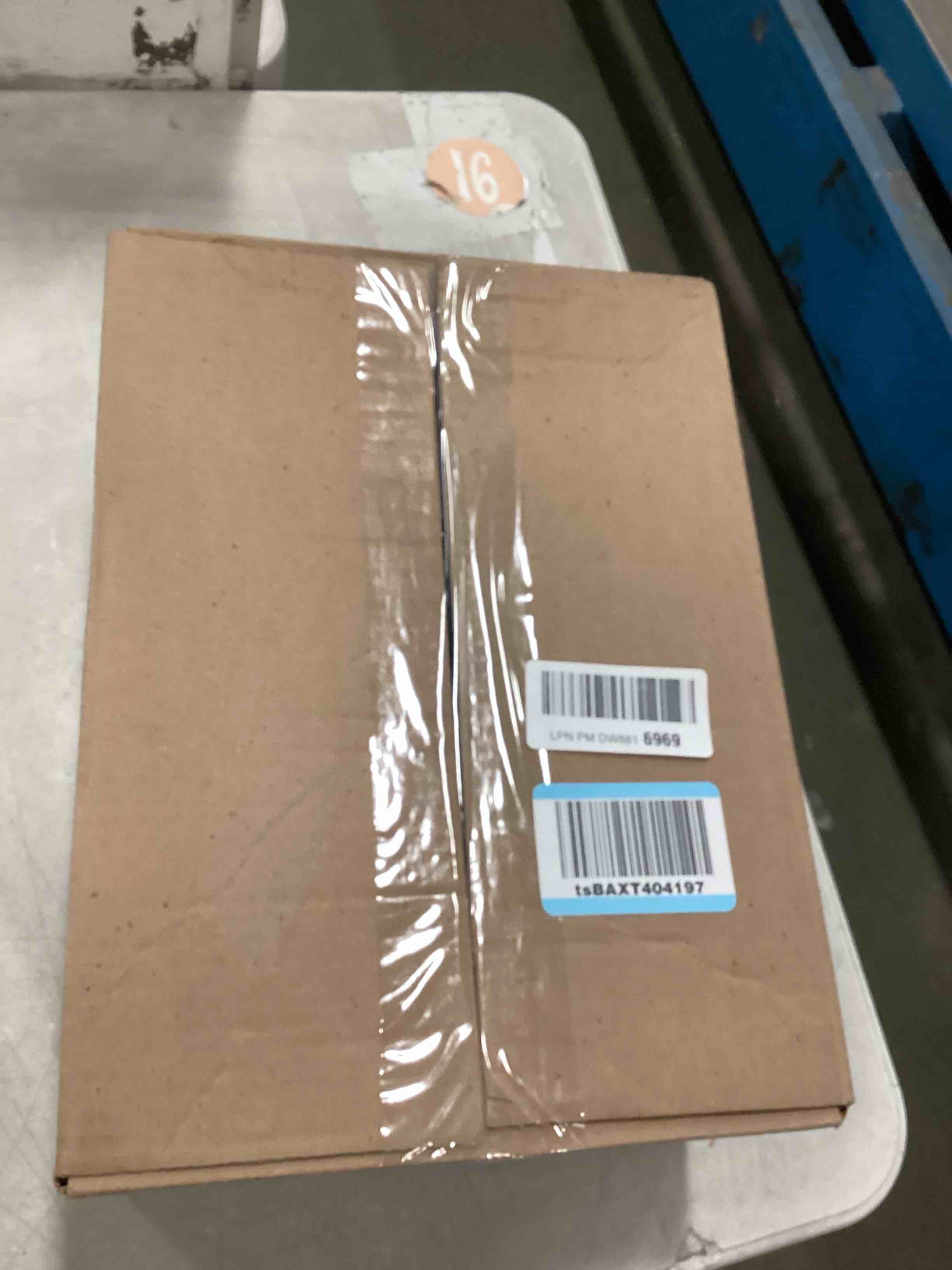 https://s3.amazonaws.com/lotting-images-prod/bidfta/BRN2113014_1743511044435.jpeg