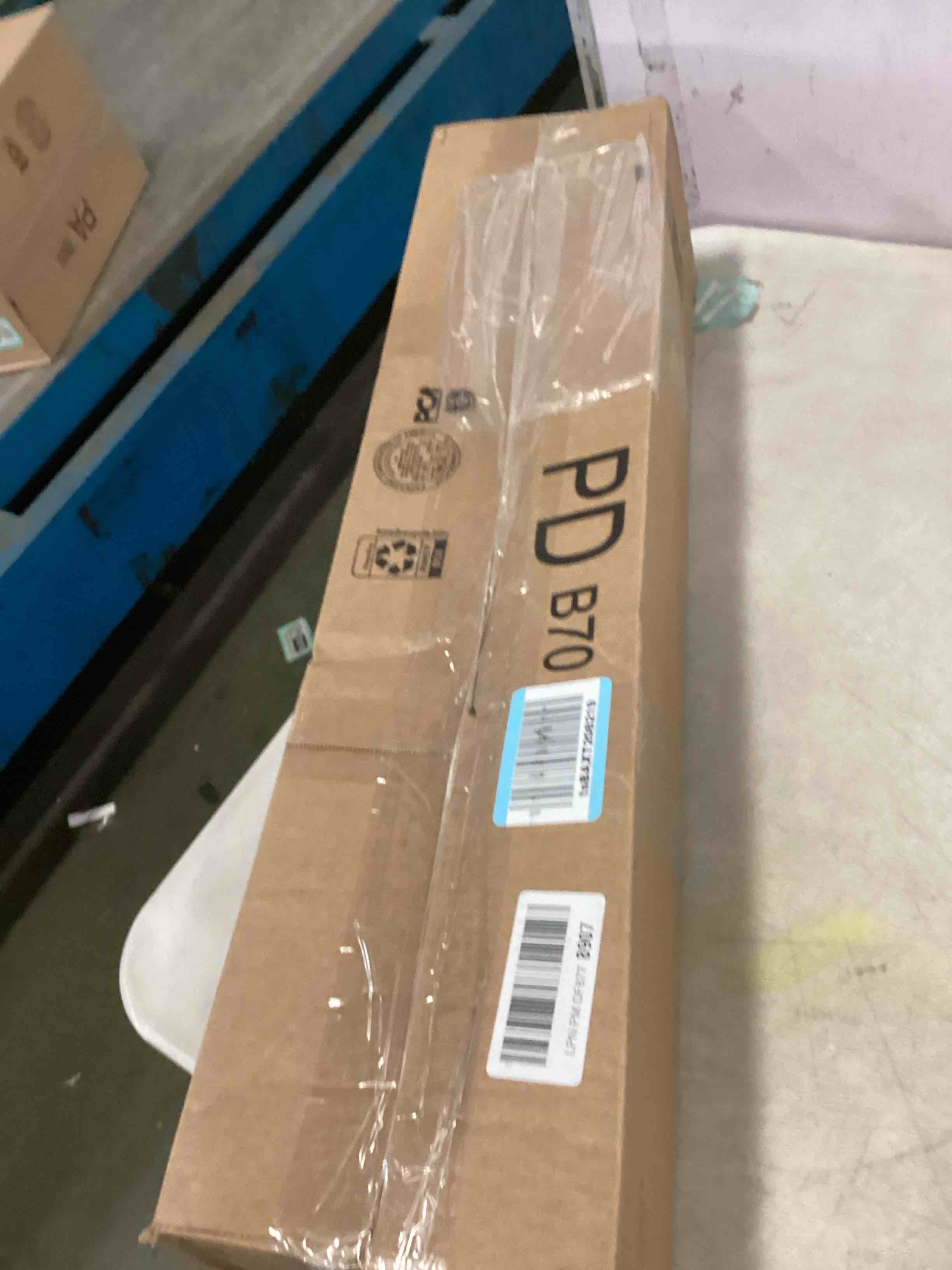 https://s3.amazonaws.com/lotting-images-prod/bidfta/BRN2113289_1743609212709.jpeg