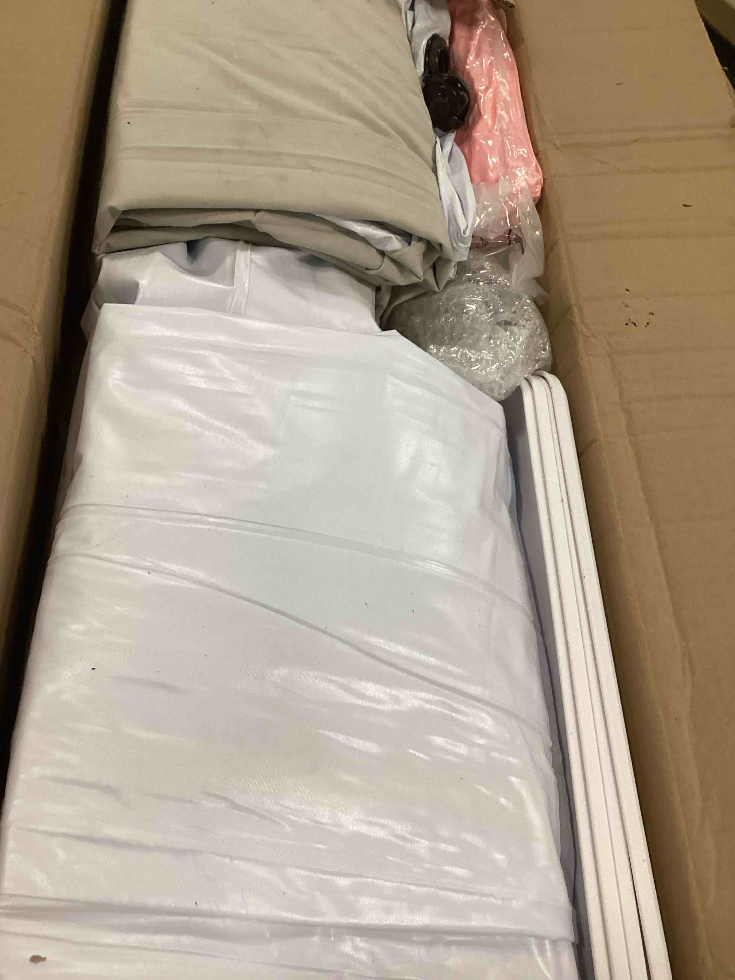 https://s3.amazonaws.com/lotting-images-prod/bidfta/BRN2113624_1743710503200.jpeg