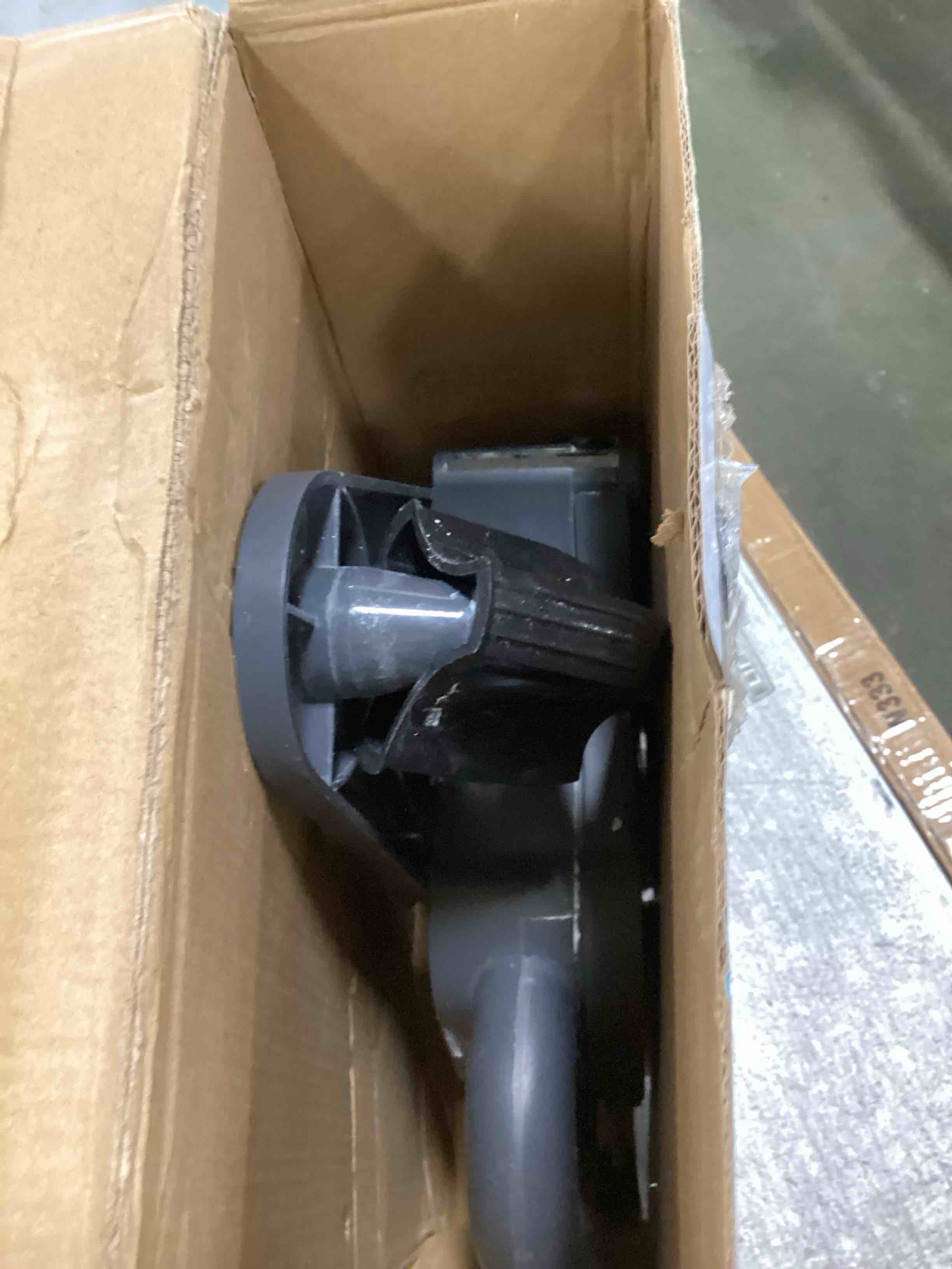 https://s3.amazonaws.com/lotting-images-prod/bidfta/BRN2114488_1744295709065.jpeg