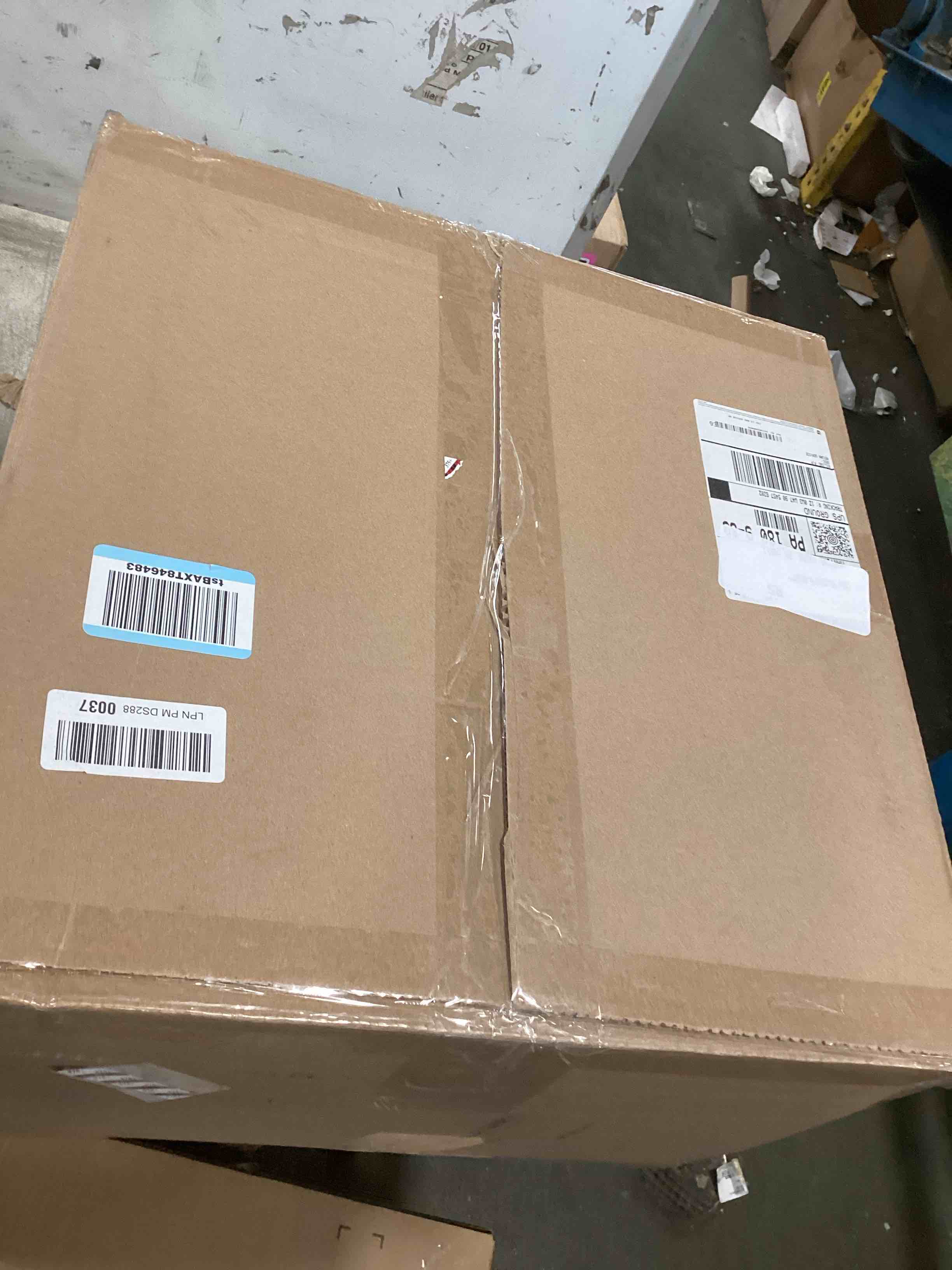 https://s3.amazonaws.com/lotting-images-prod/bidfta/BRN2115376_1744911668904.jpeg