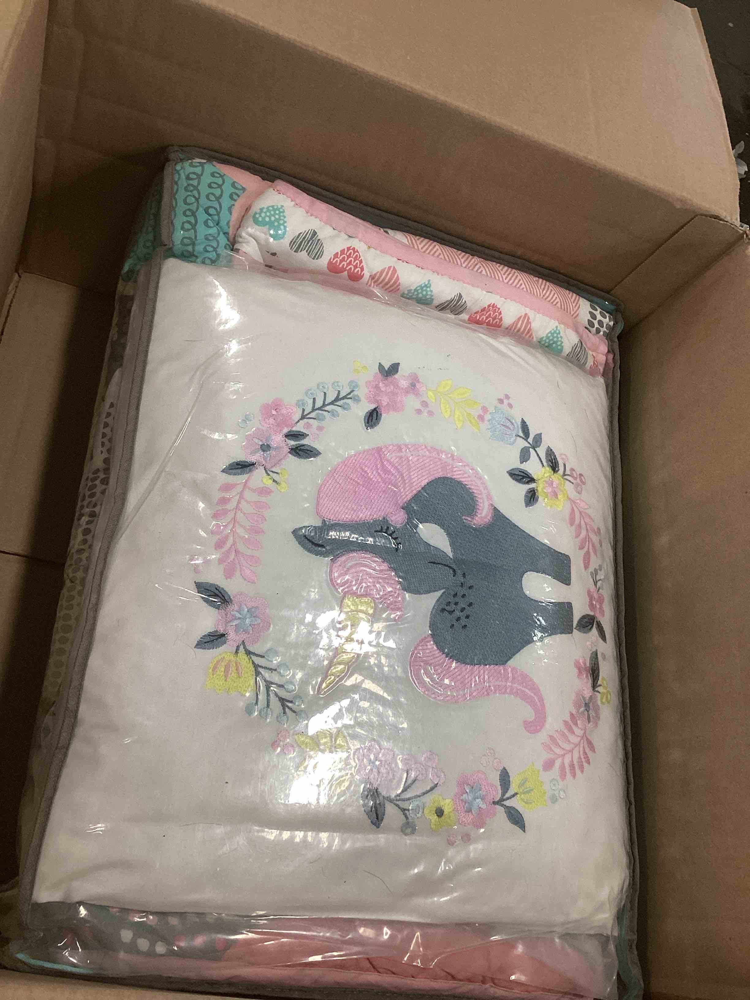 https://s3.amazonaws.com/lotting-images-prod/bidfta/BRN2115376_1744911691945.jpeg