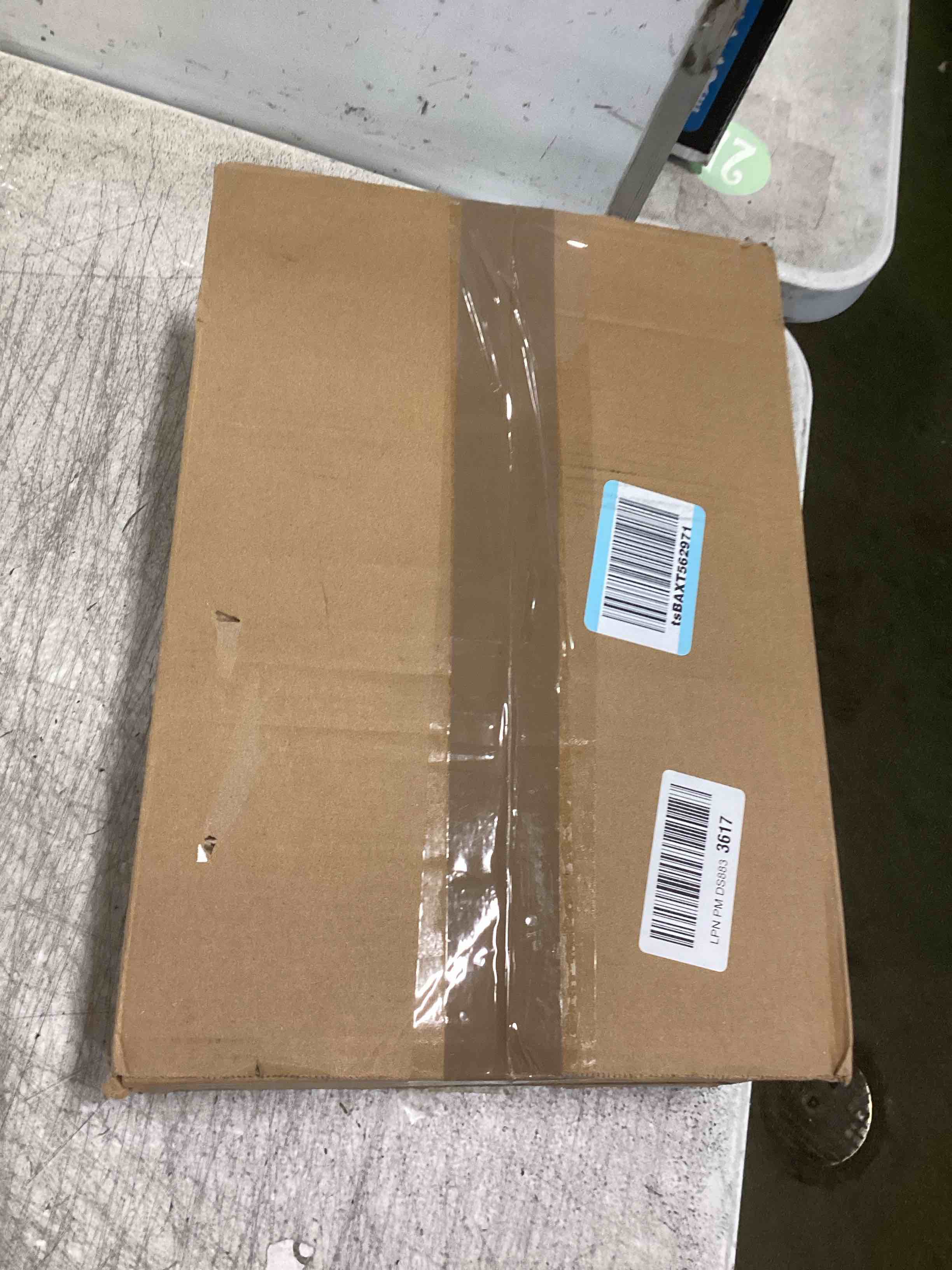 https://s3.amazonaws.com/lotting-images-prod/bidfta/BRN2115520_1745258569080.jpeg