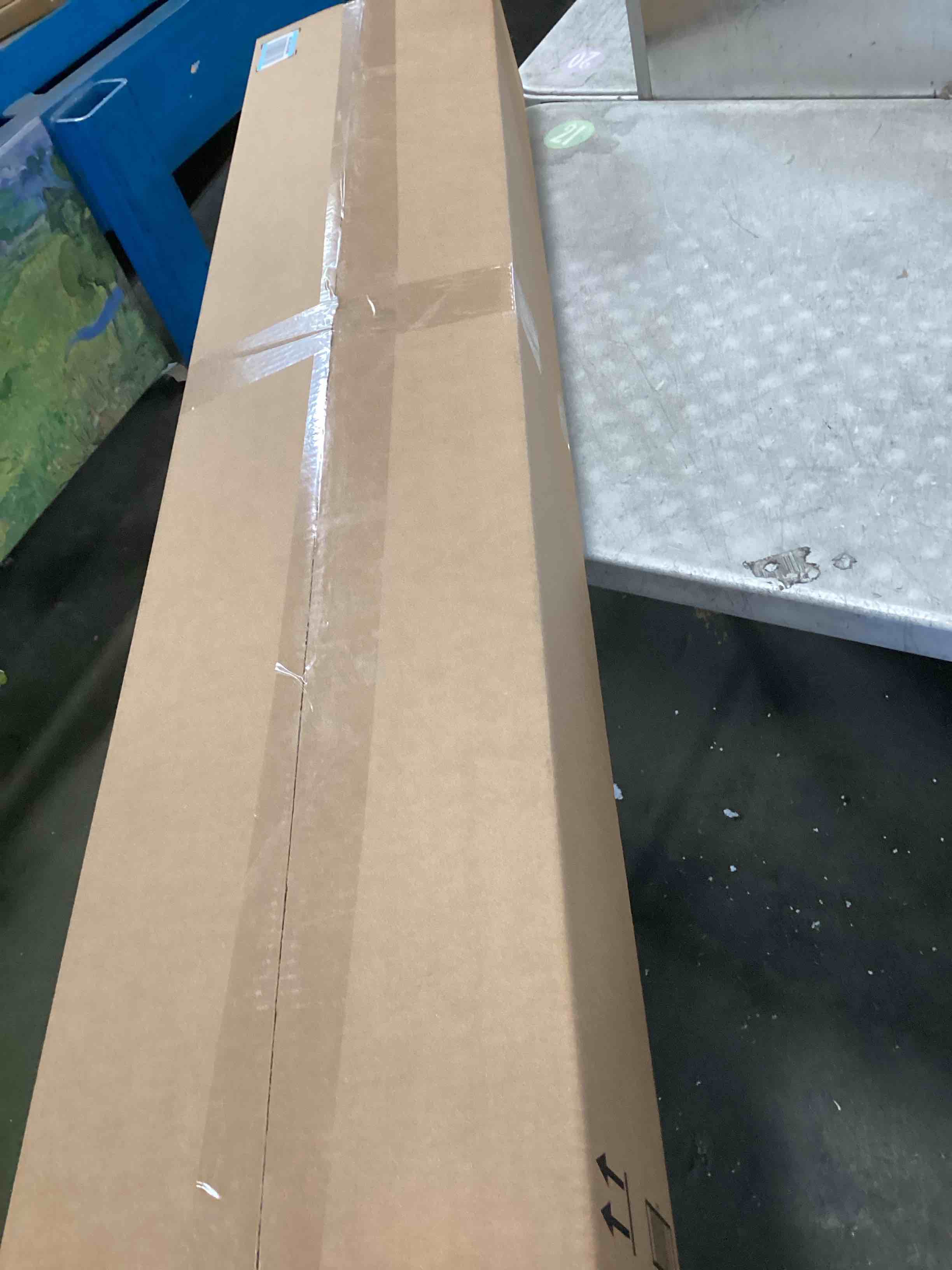 https://s3.amazonaws.com/lotting-images-prod/bidfta/BRN2115864_1745353033277.jpeg