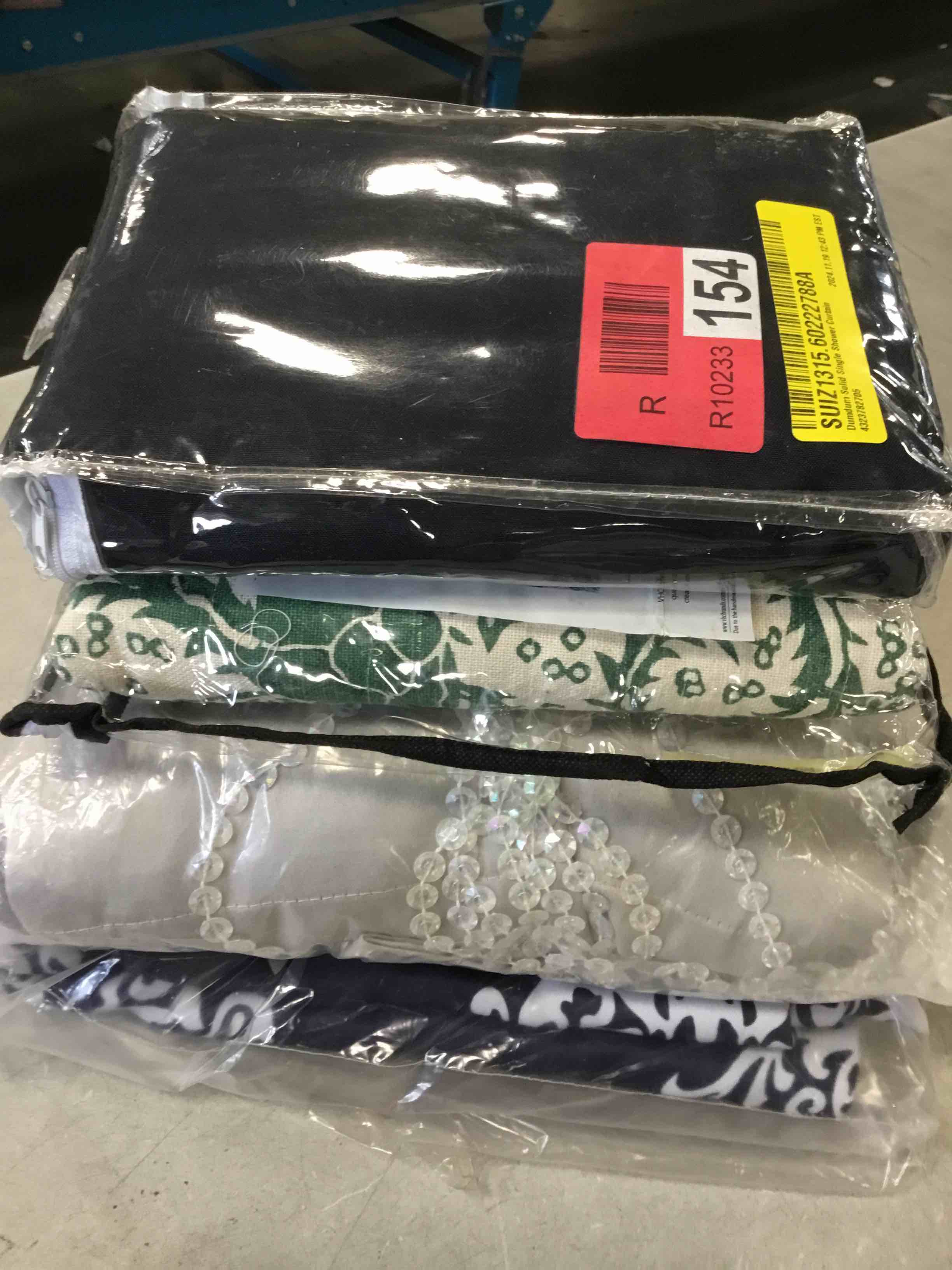 https://s3.amazonaws.com/lotting-images-prod/bidfta/BRN2116506_1745351584337.jpeg