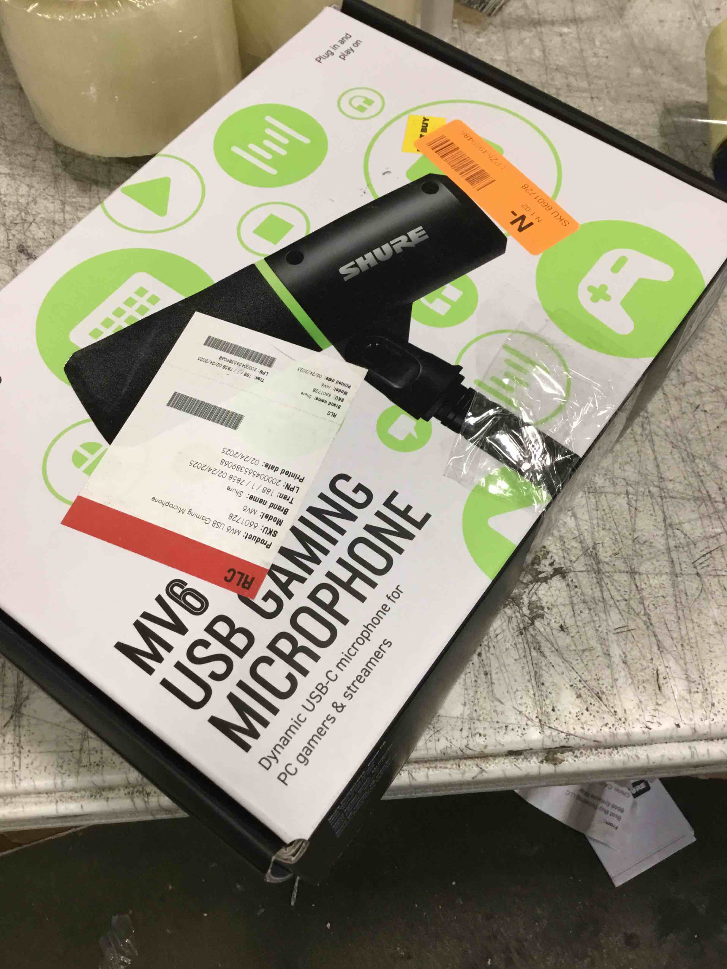 https://s3.amazonaws.com/lotting-images-prod/bidfta/BRN2118902_1749658140131.jpeg