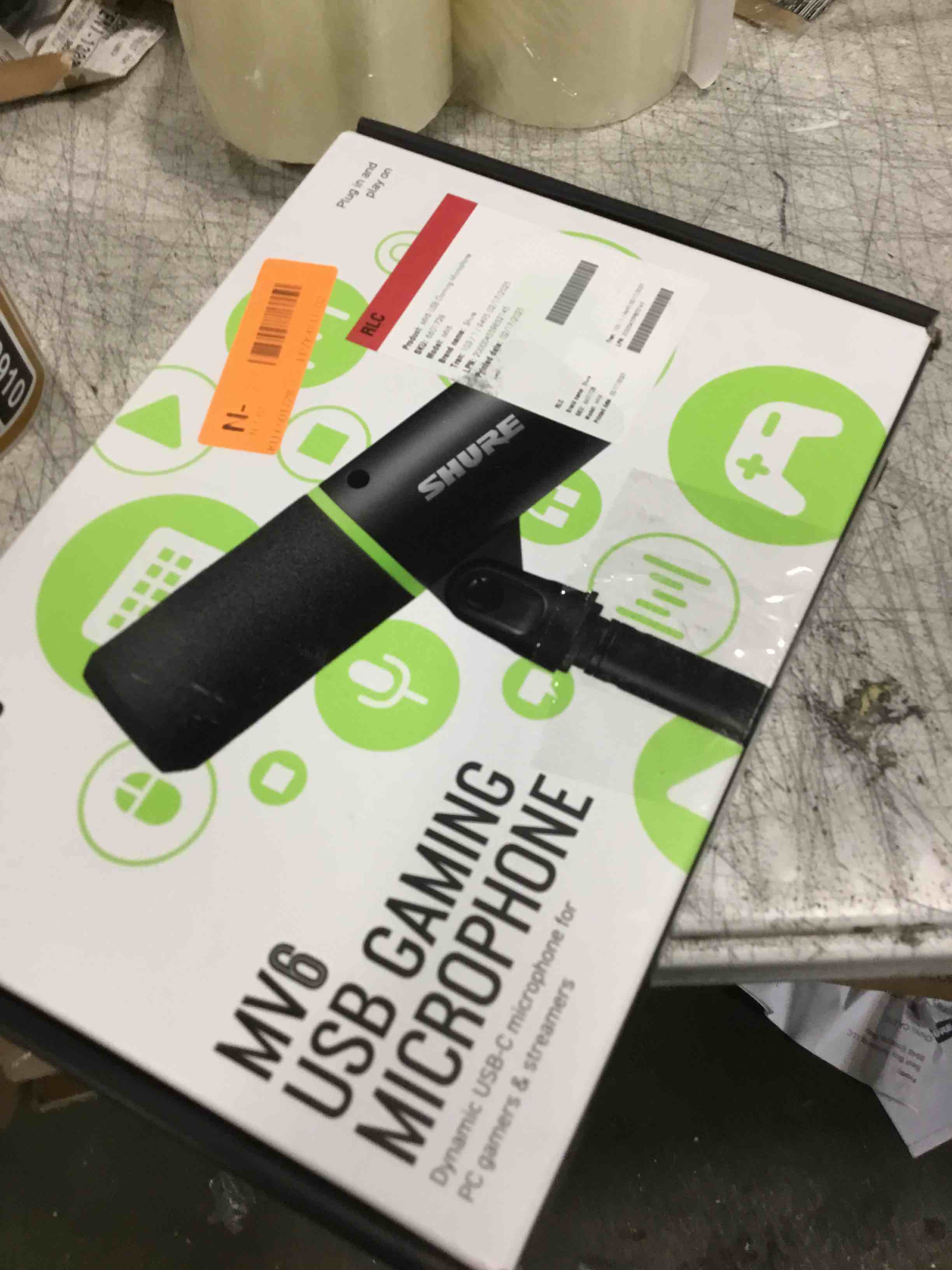 https://s3.amazonaws.com/lotting-images-prod/bidfta/BRN2118910_1749658261566.jpeg