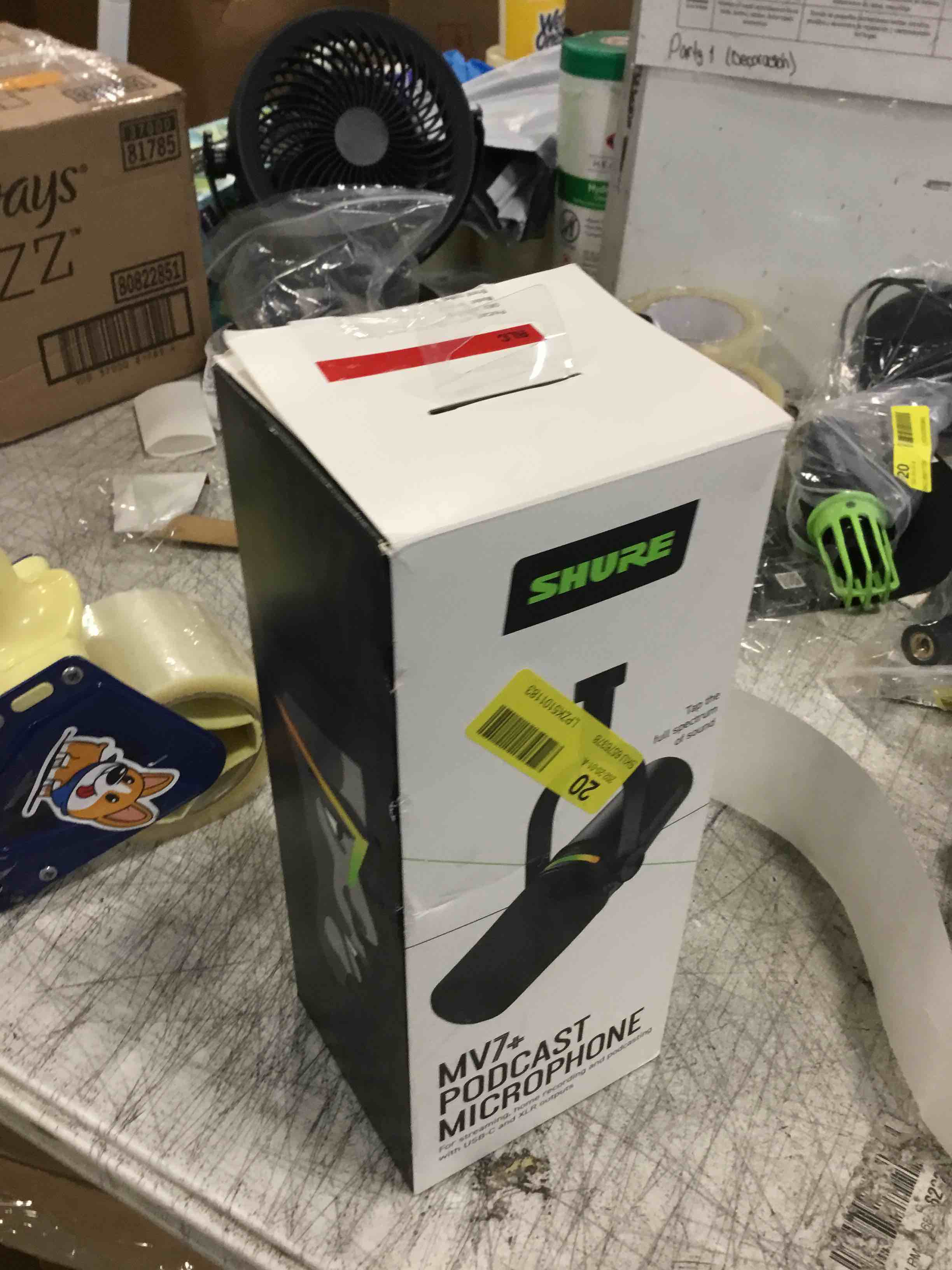 https://s3.amazonaws.com/lotting-images-prod/bidfta/BRN2118923_1749662400383.jpeg