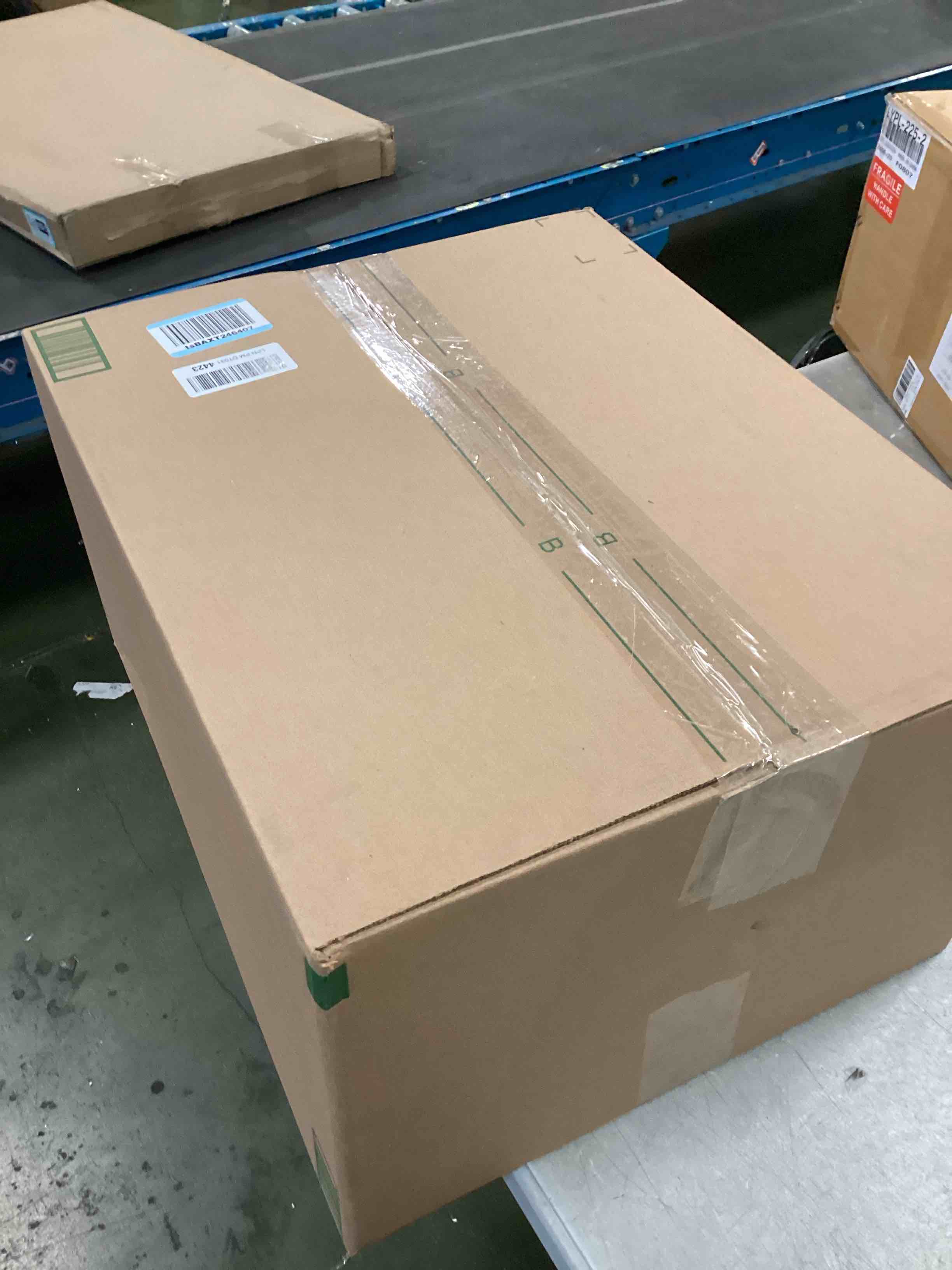 https://s3.amazonaws.com/lotting-images-prod/bidfta/BRN2120150_1743685385904.jpeg