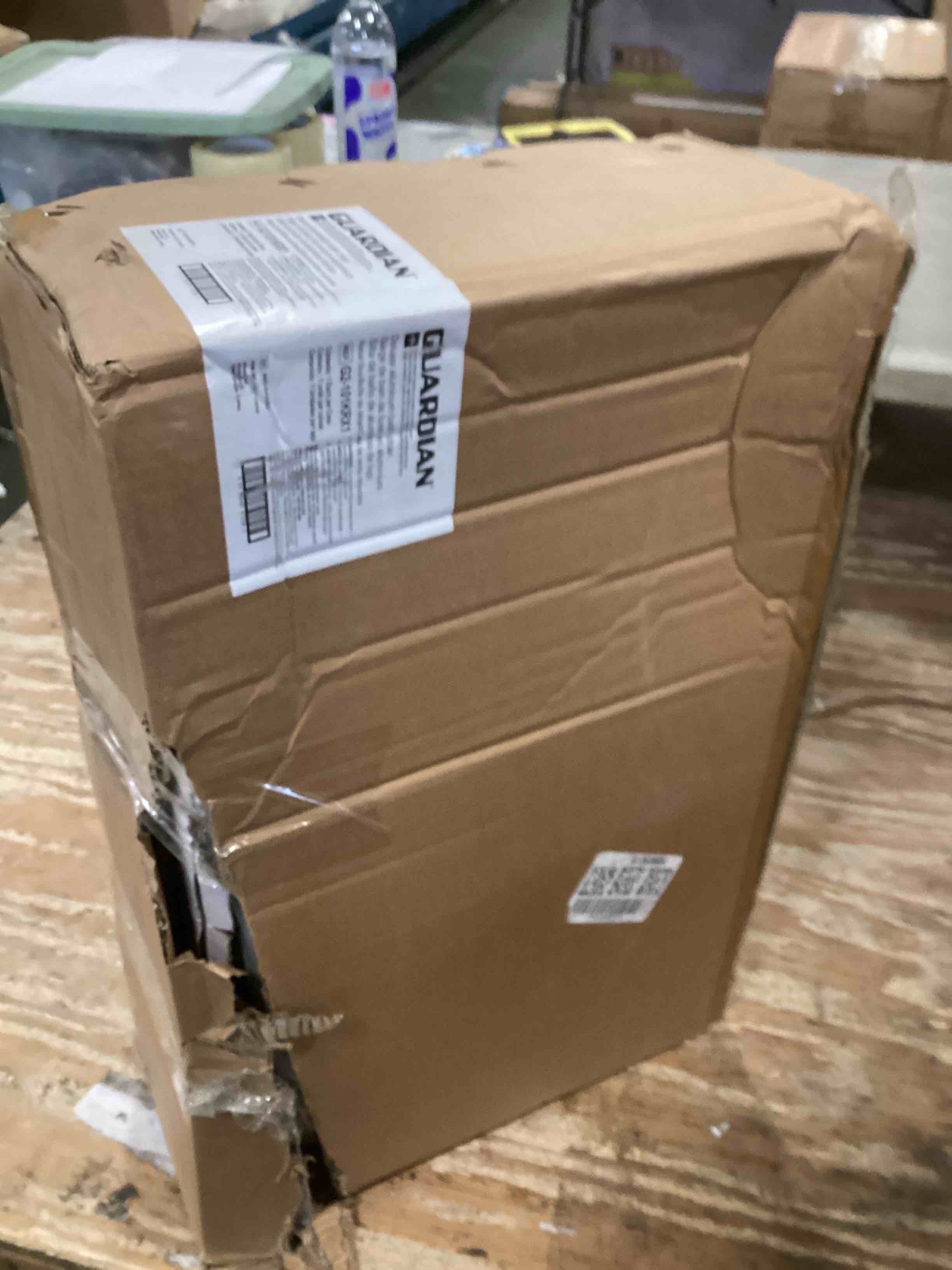 https://s3.amazonaws.com/lotting-images-prod/bidfta/BRN2122197_1743170374740.jpeg