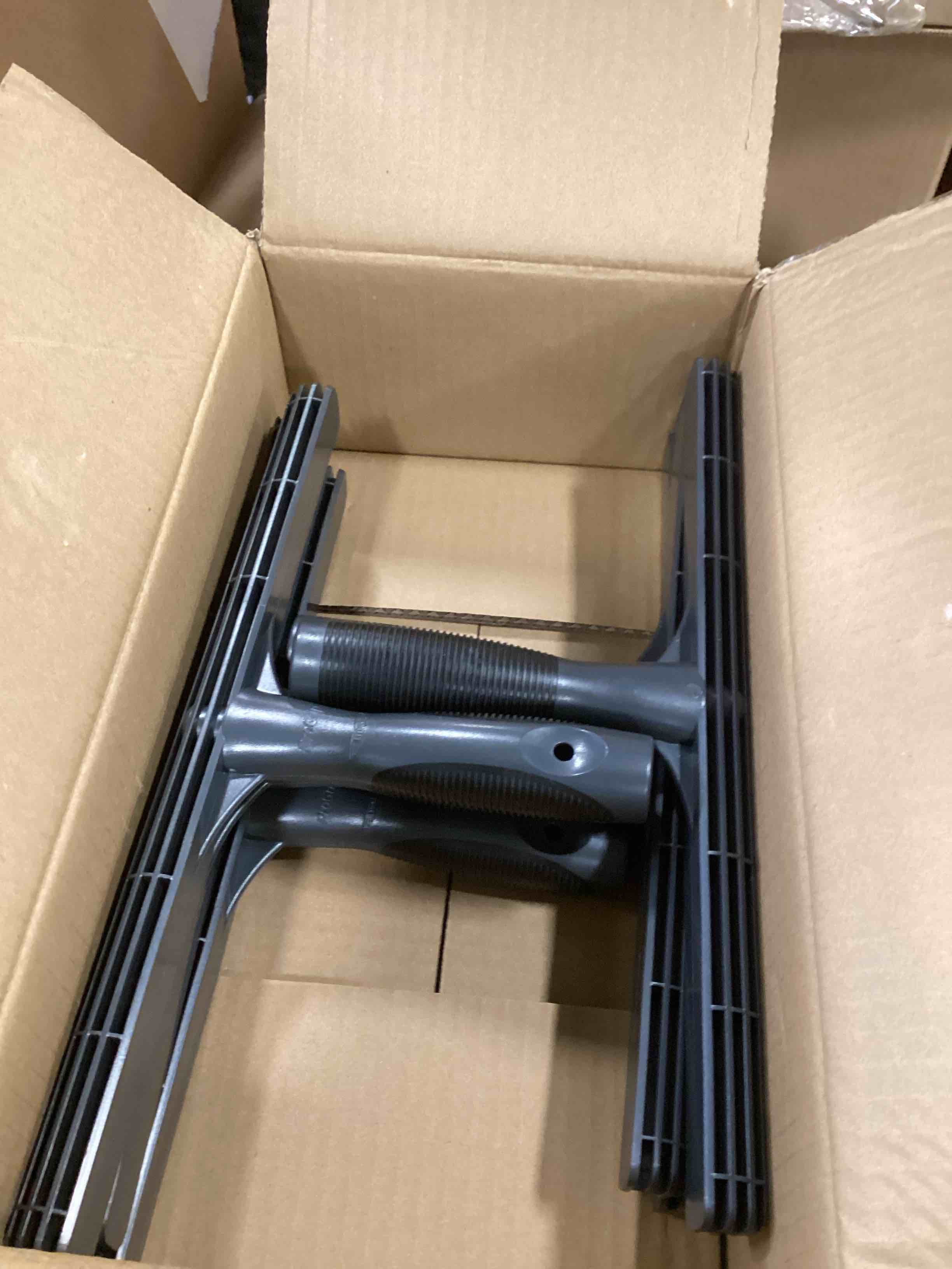 https://s3.amazonaws.com/lotting-images-prod/bidfta/BRN2123086_1743610601567.jpeg
