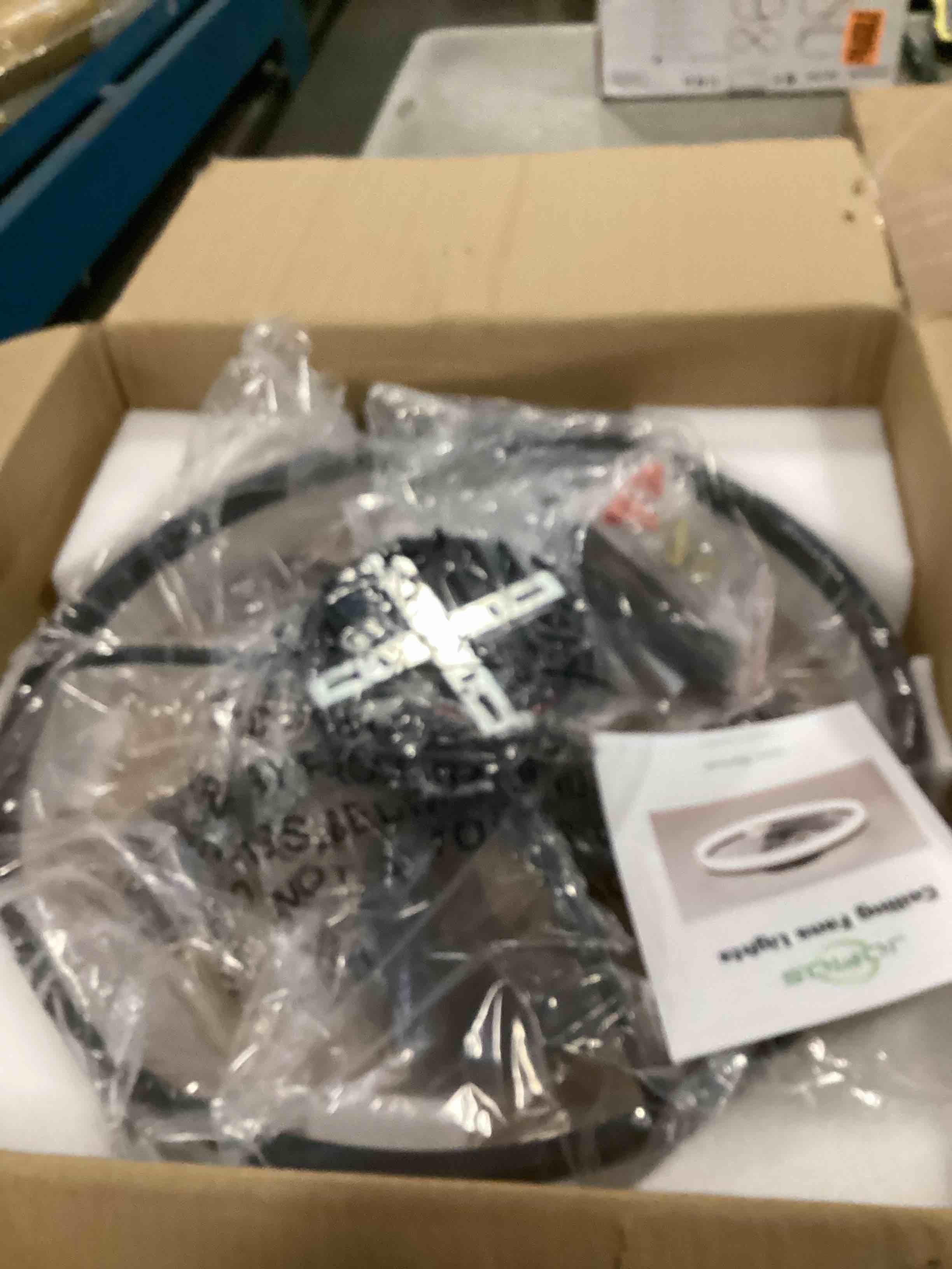 https://s3.amazonaws.com/lotting-images-prod/bidfta/BRN2123401_1743769396080.jpeg