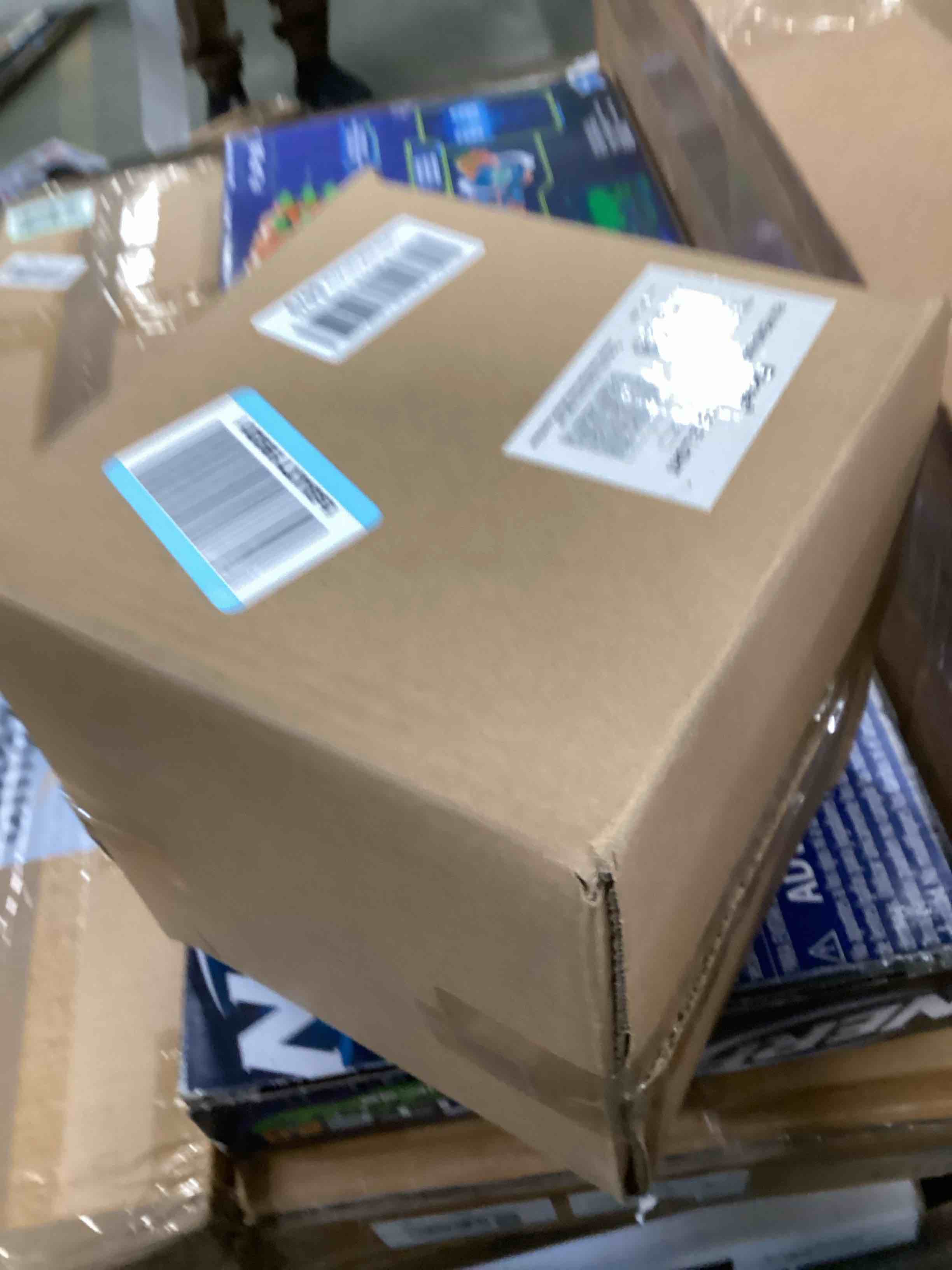 https://s3.amazonaws.com/lotting-images-prod/bidfta/BRN2124217_1744295743855.jpeg