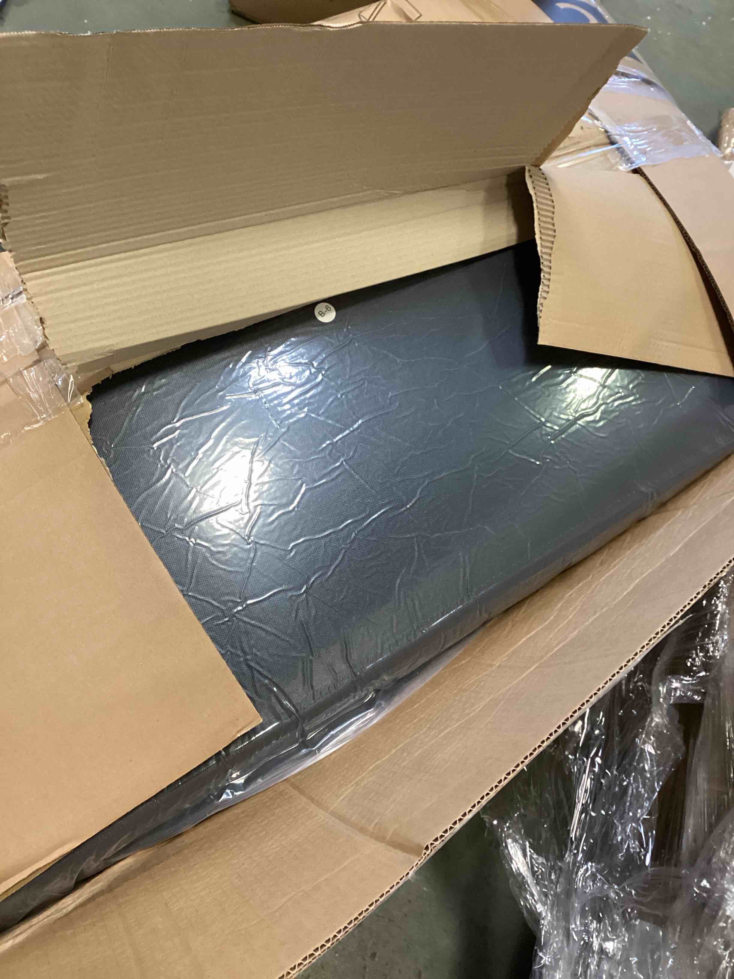 https://s3.amazonaws.com/lotting-images-prod/bidfta/BRN2177376_1737402446371.jpeg