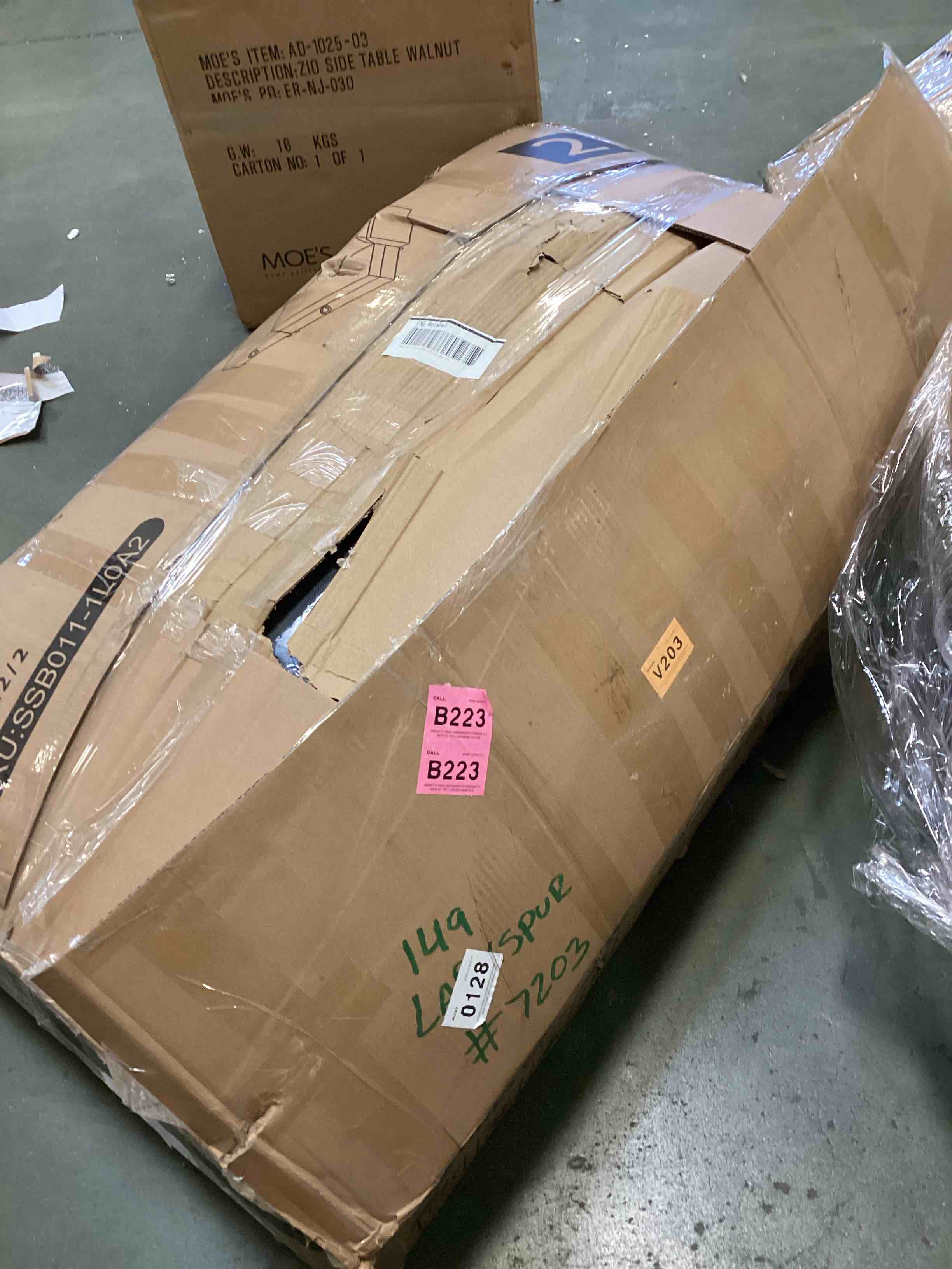 https://s3.amazonaws.com/lotting-images-prod/bidfta/BRN2177376_1737402454751.jpeg