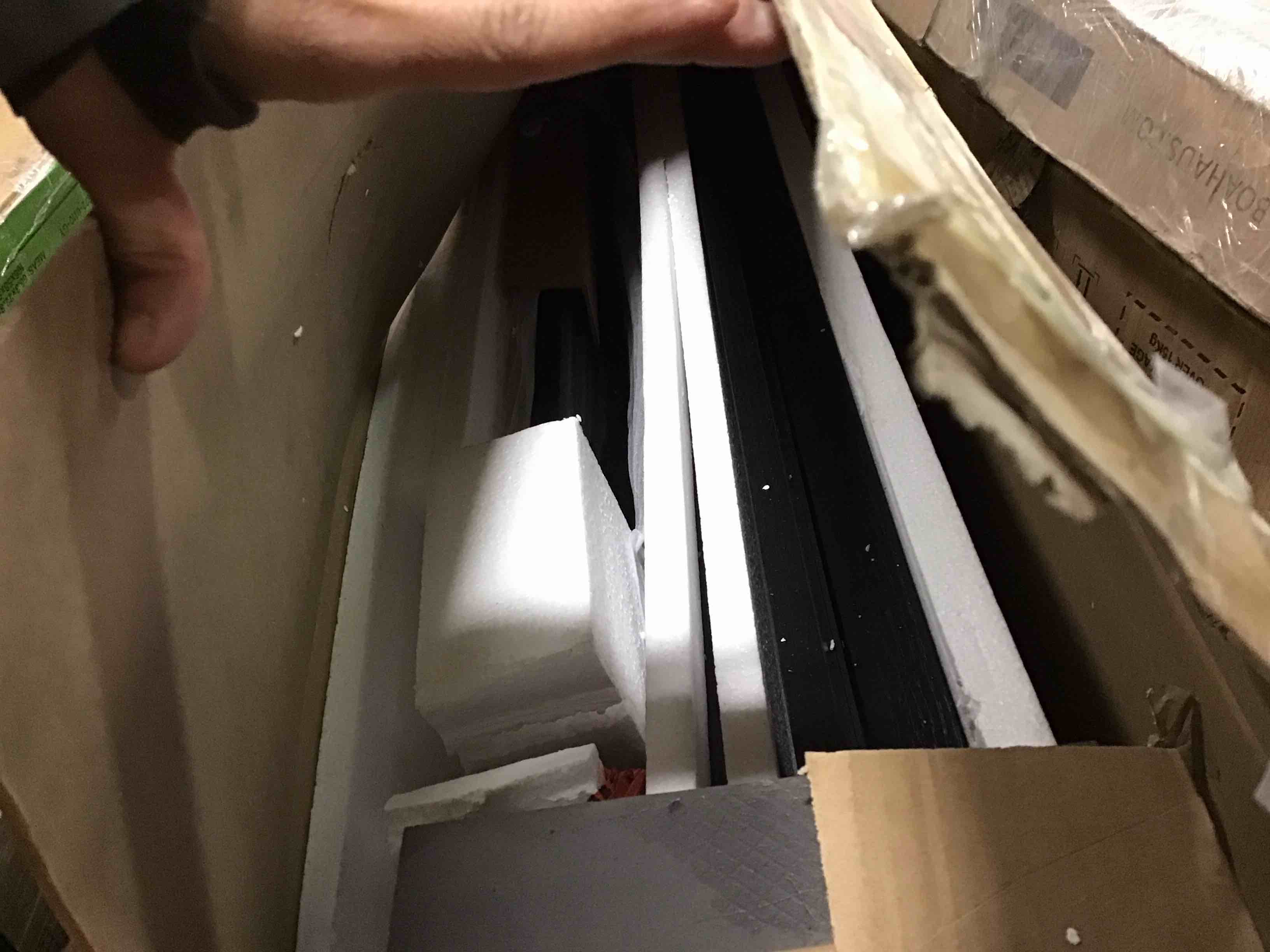 https://s3.amazonaws.com/lotting-images-prod/bidfta/BRN2178411_1739972935667.jpeg