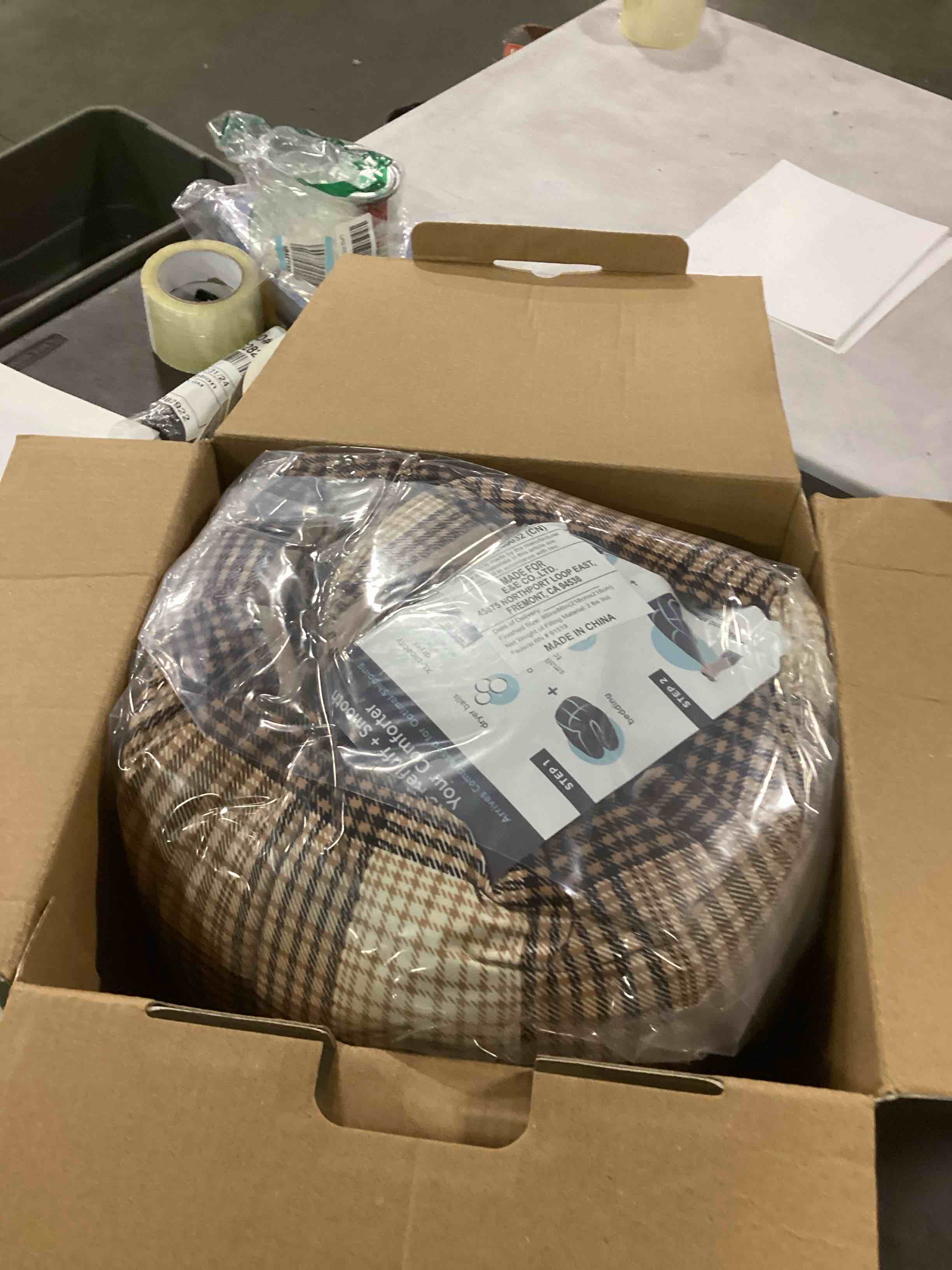 https://s3.amazonaws.com/lotting-images-prod/bidfta/BRN2179018_1736258931779.jpeg