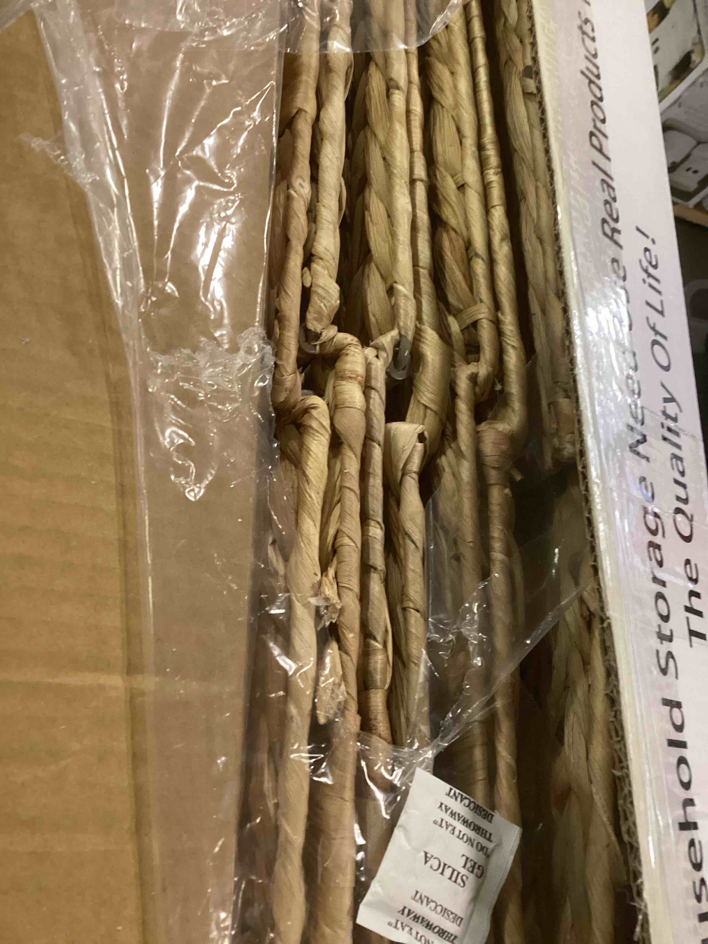 https://s3.amazonaws.com/lotting-images-prod/bidfta/BRN2179251_1736797163525.jpeg