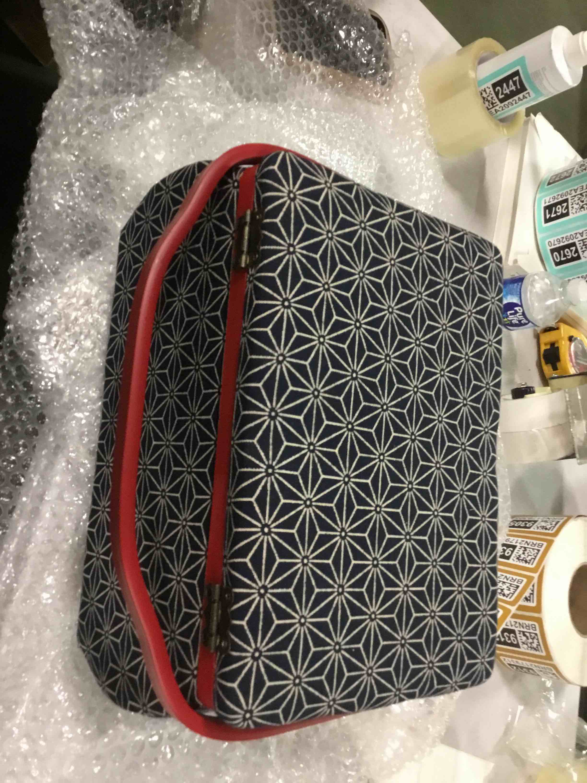 https://s3.amazonaws.com/lotting-images-prod/bidfta/BRN2179295_1736859533449.jpeg