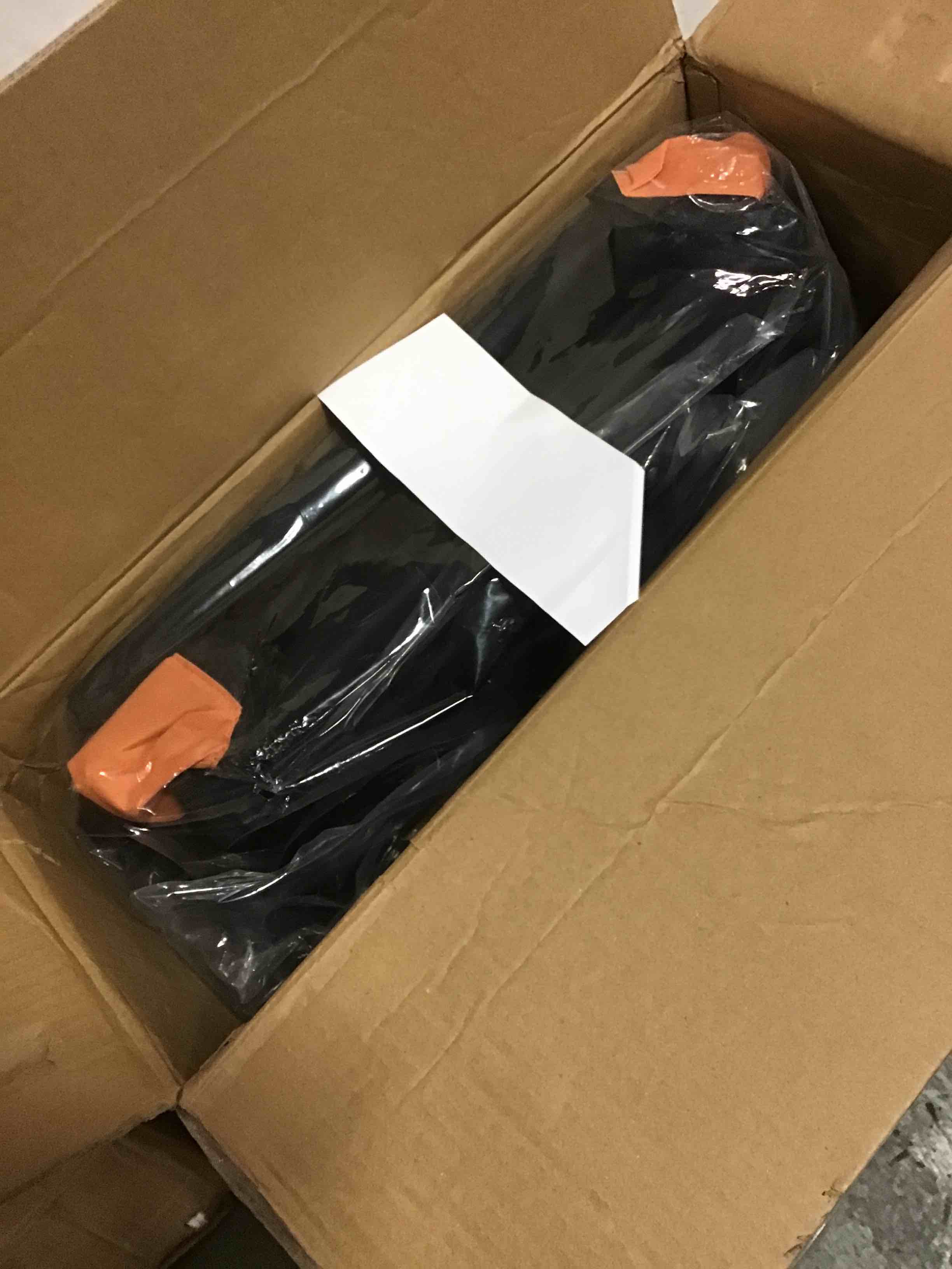 https://s3.amazonaws.com/lotting-images-prod/bidfta/BRN2179312_1736946812862.jpeg