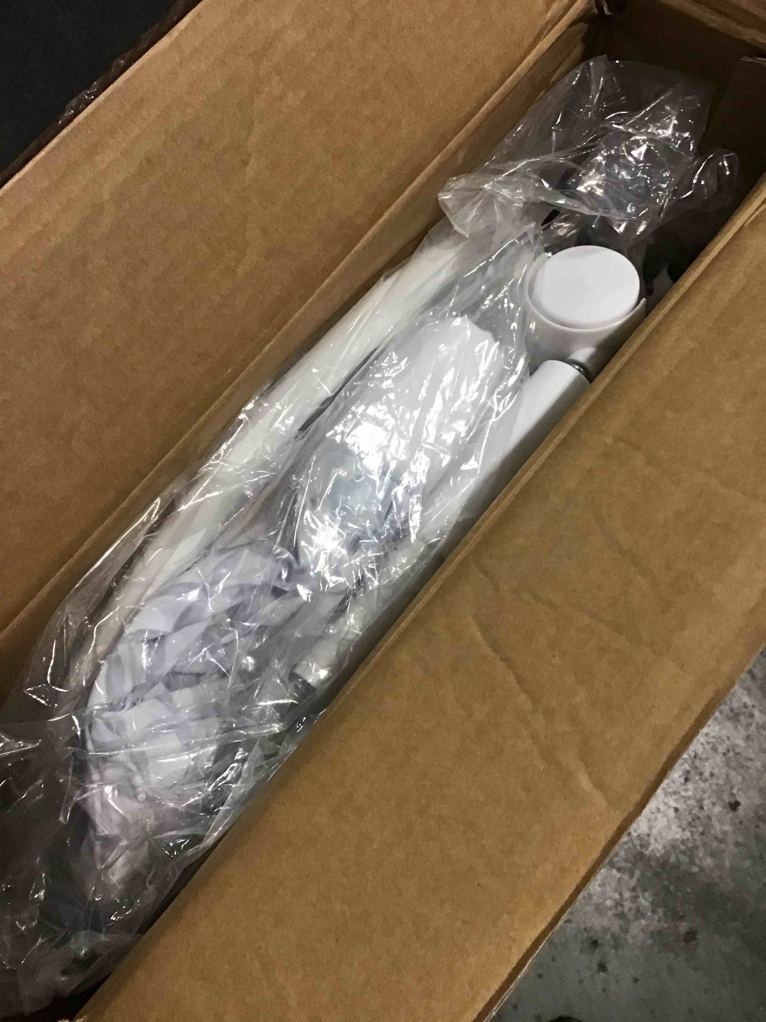 https://s3.amazonaws.com/lotting-images-prod/bidfta/BRN2179490_1736965877163.jpeg