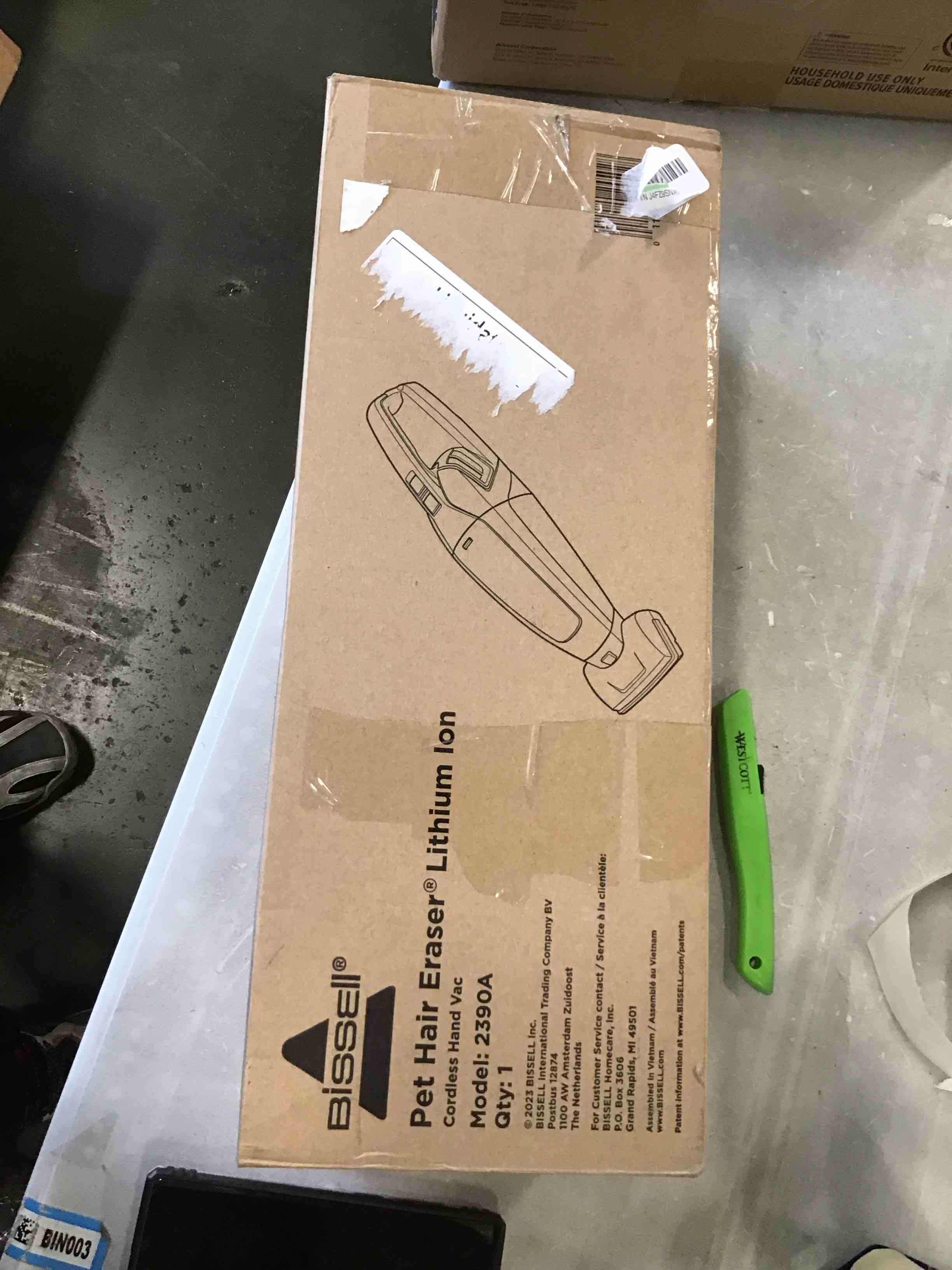 https://s3.amazonaws.com/lotting-images-prod/bidfta/BRN2180075_1737401351731.jpeg