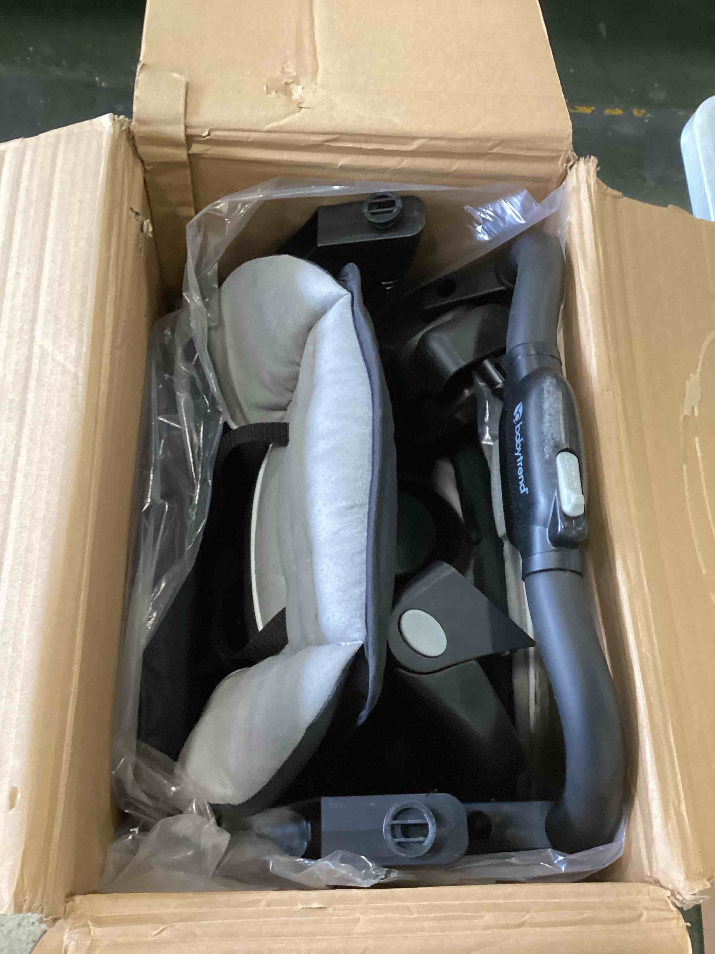 https://s3.amazonaws.com/lotting-images-prod/bidfta/BRN2180245_1737476967603.jpeg