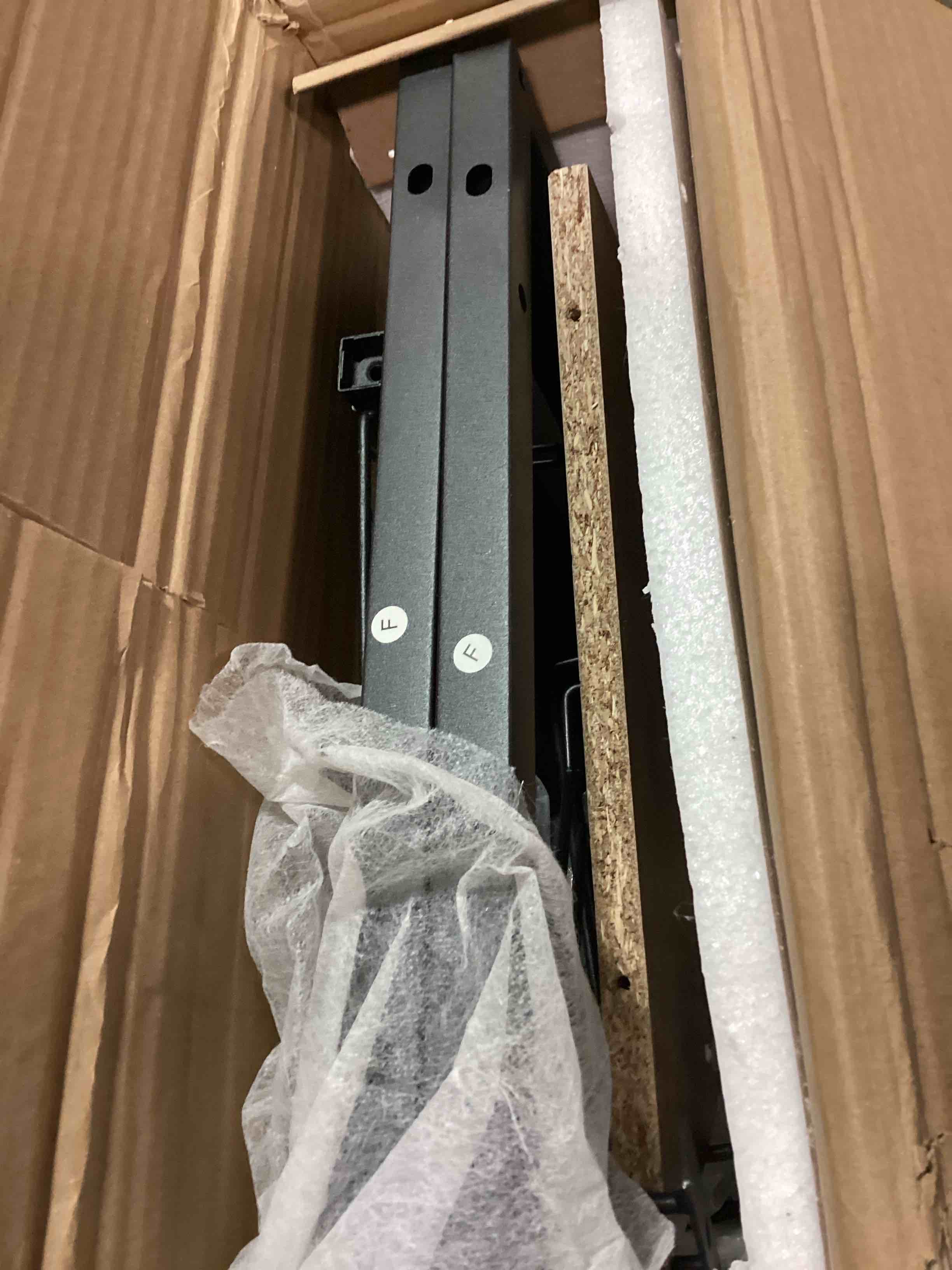 https://s3.amazonaws.com/lotting-images-prod/bidfta/BRN2182458_1736523960785.jpeg