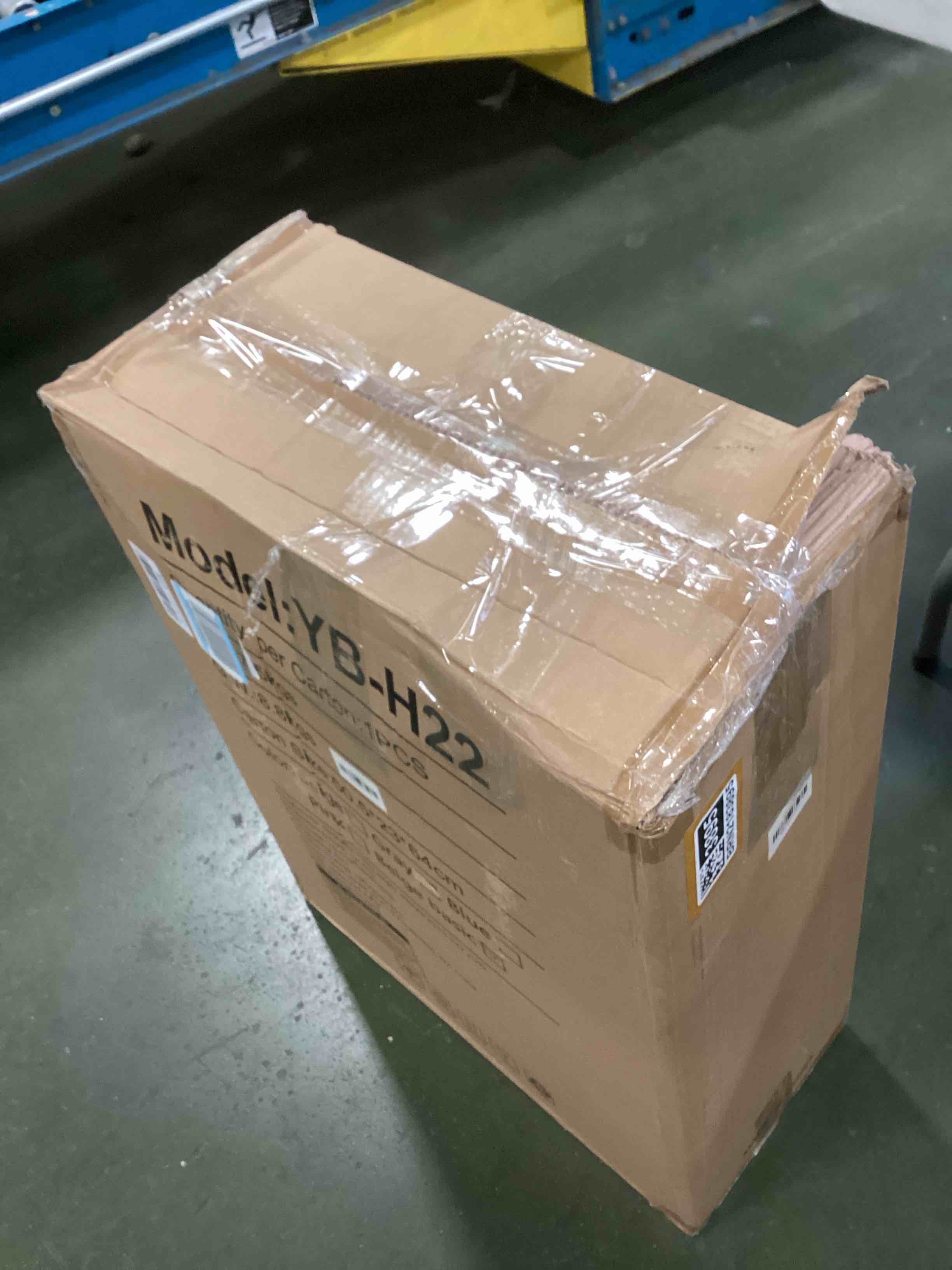 https://s3.amazonaws.com/lotting-images-prod/bidfta/BRN2183895_1738676081451.jpeg