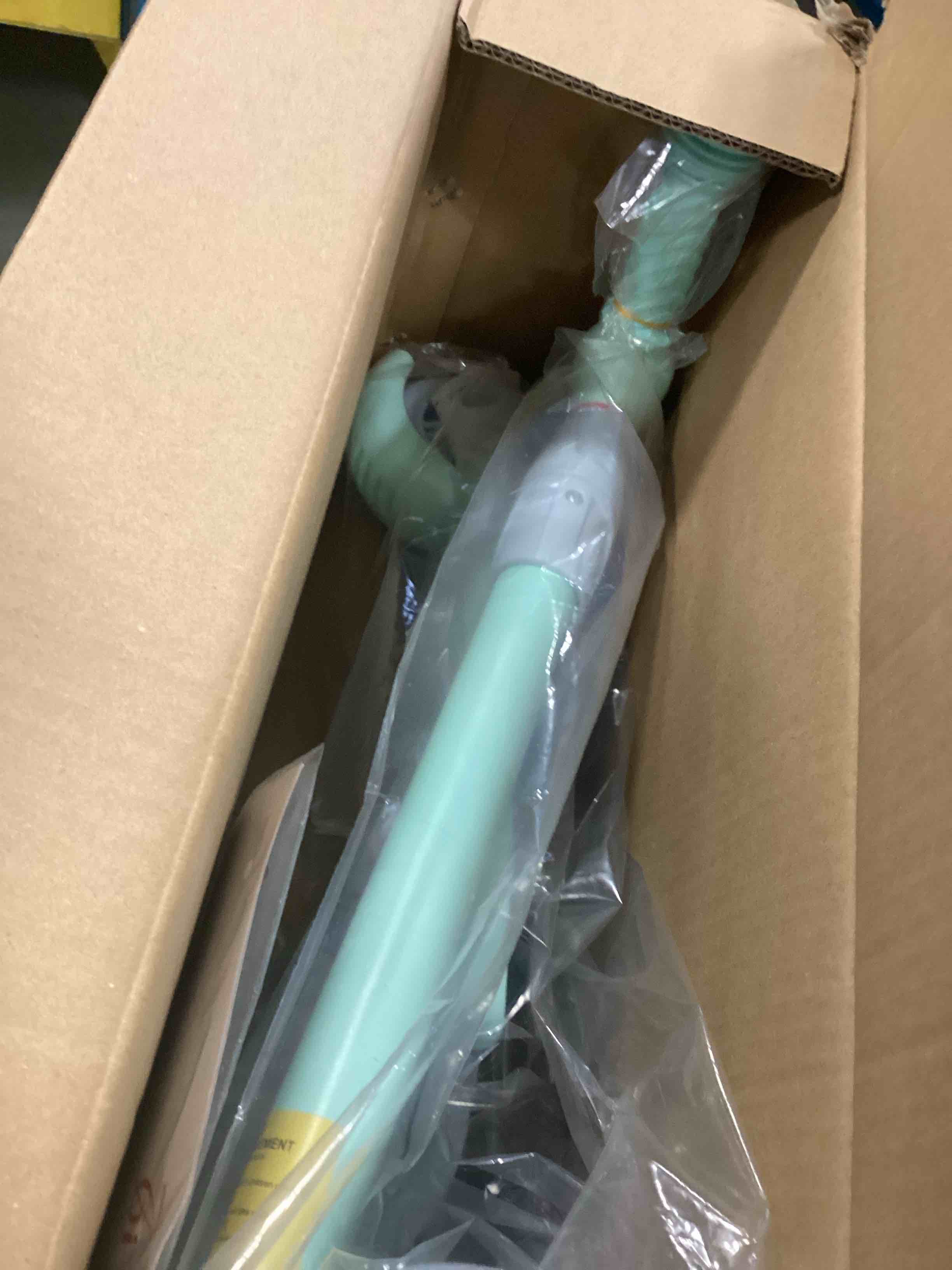 https://s3.amazonaws.com/lotting-images-prod/bidfta/BRN2184054_1738764564419.jpeg